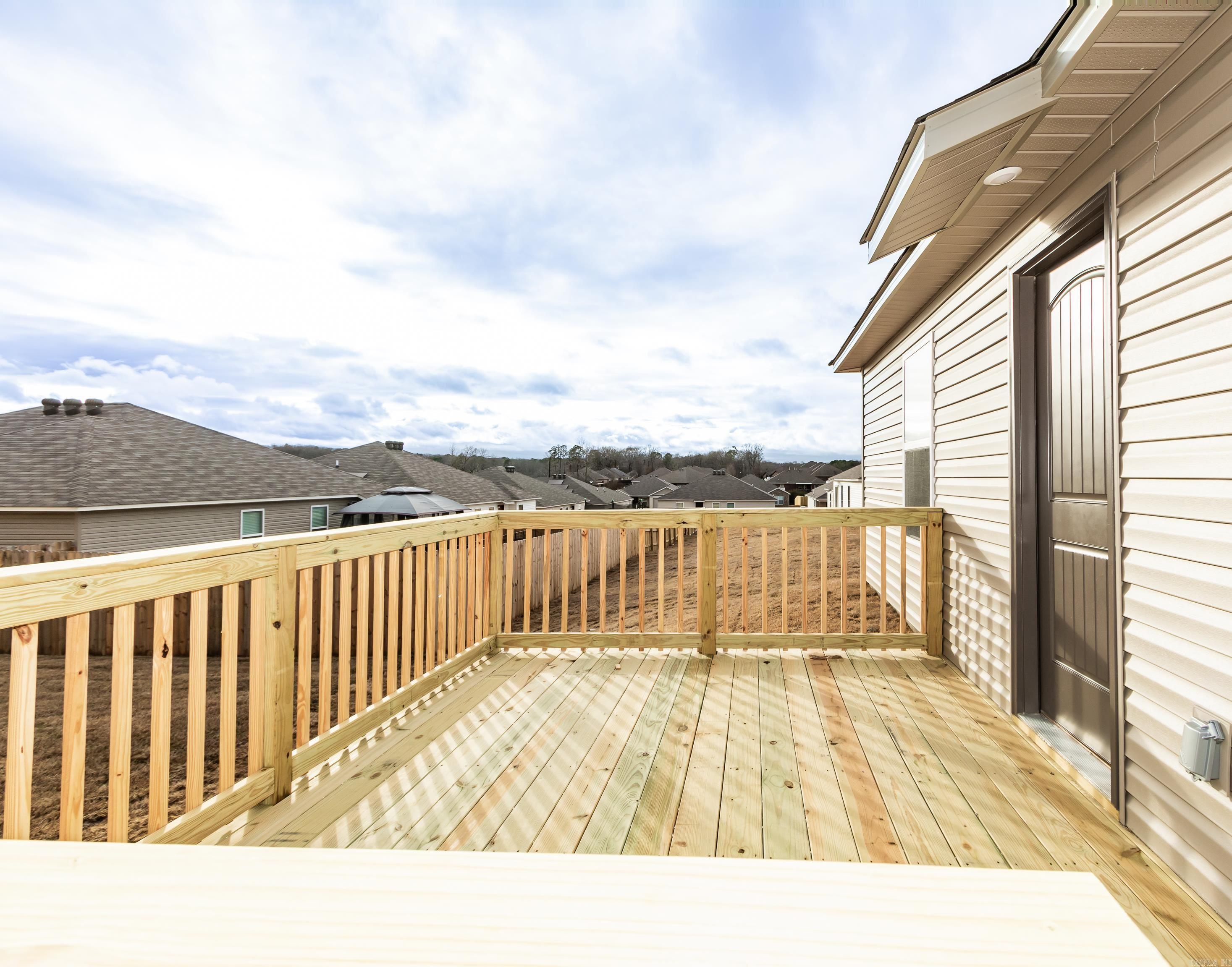 HILLDALE CROSSING - Residential