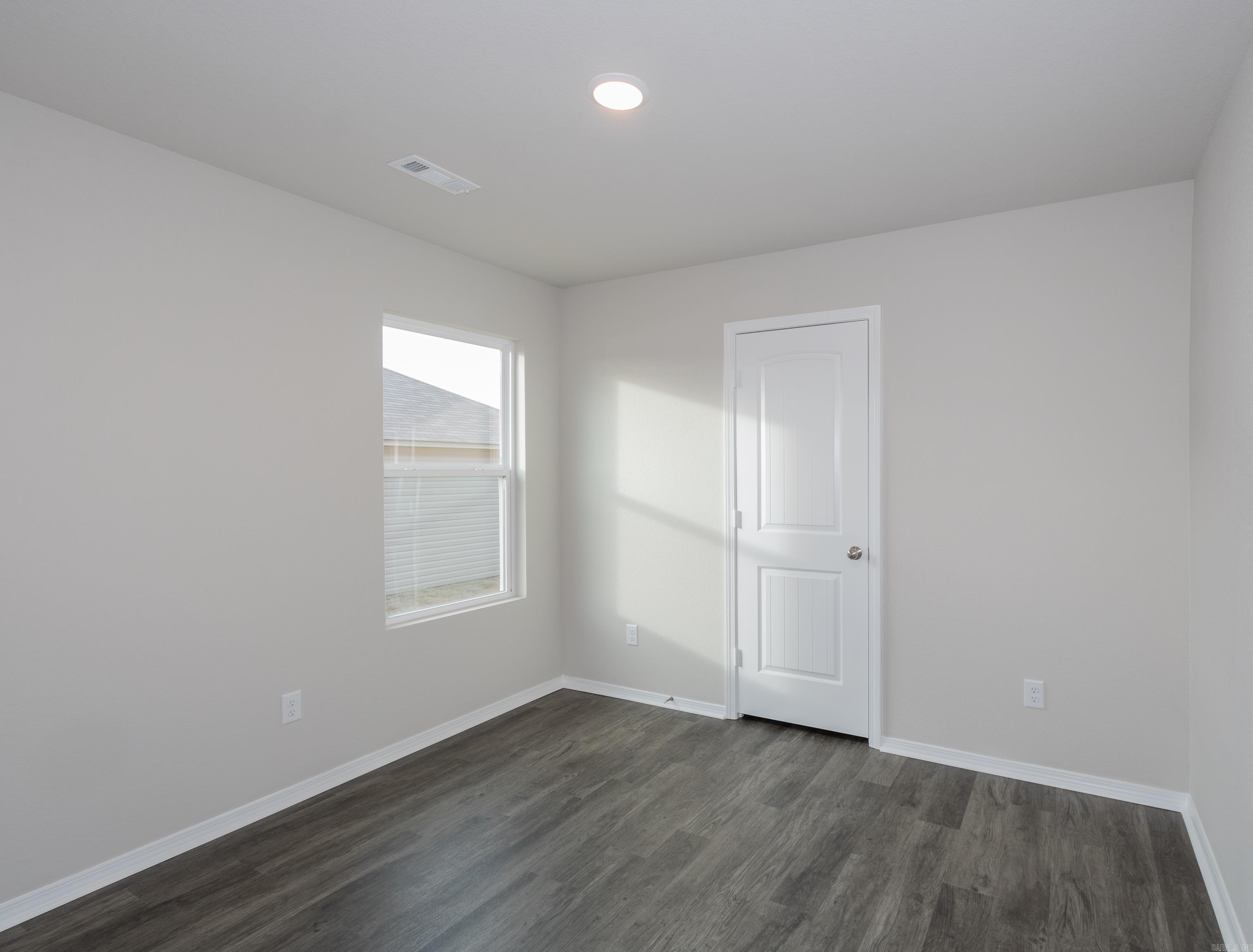 HILLDALE CROSSING - Residential