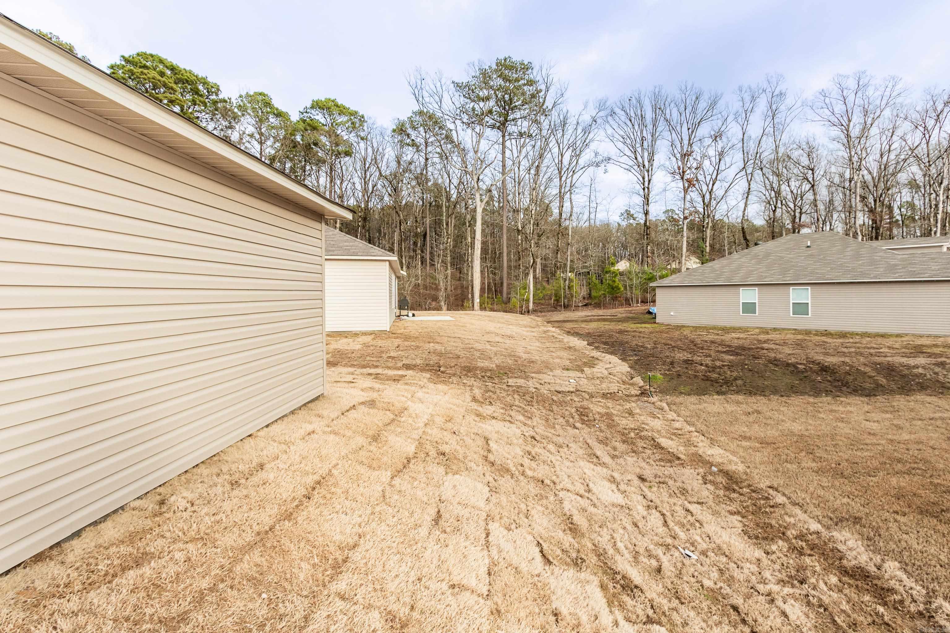 HILLDALE CROSSING - Residential