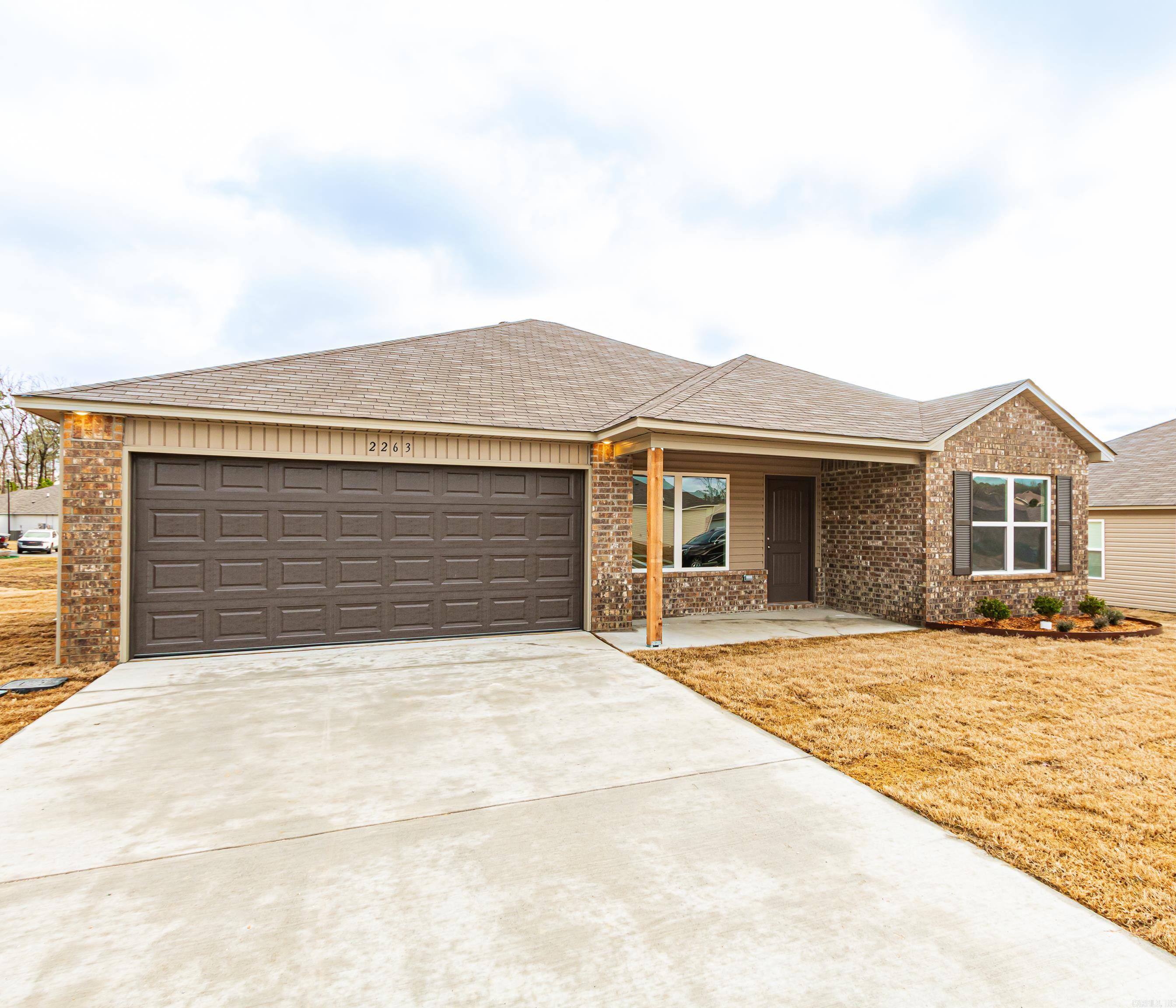 HILLDALE CROSSING - Residential