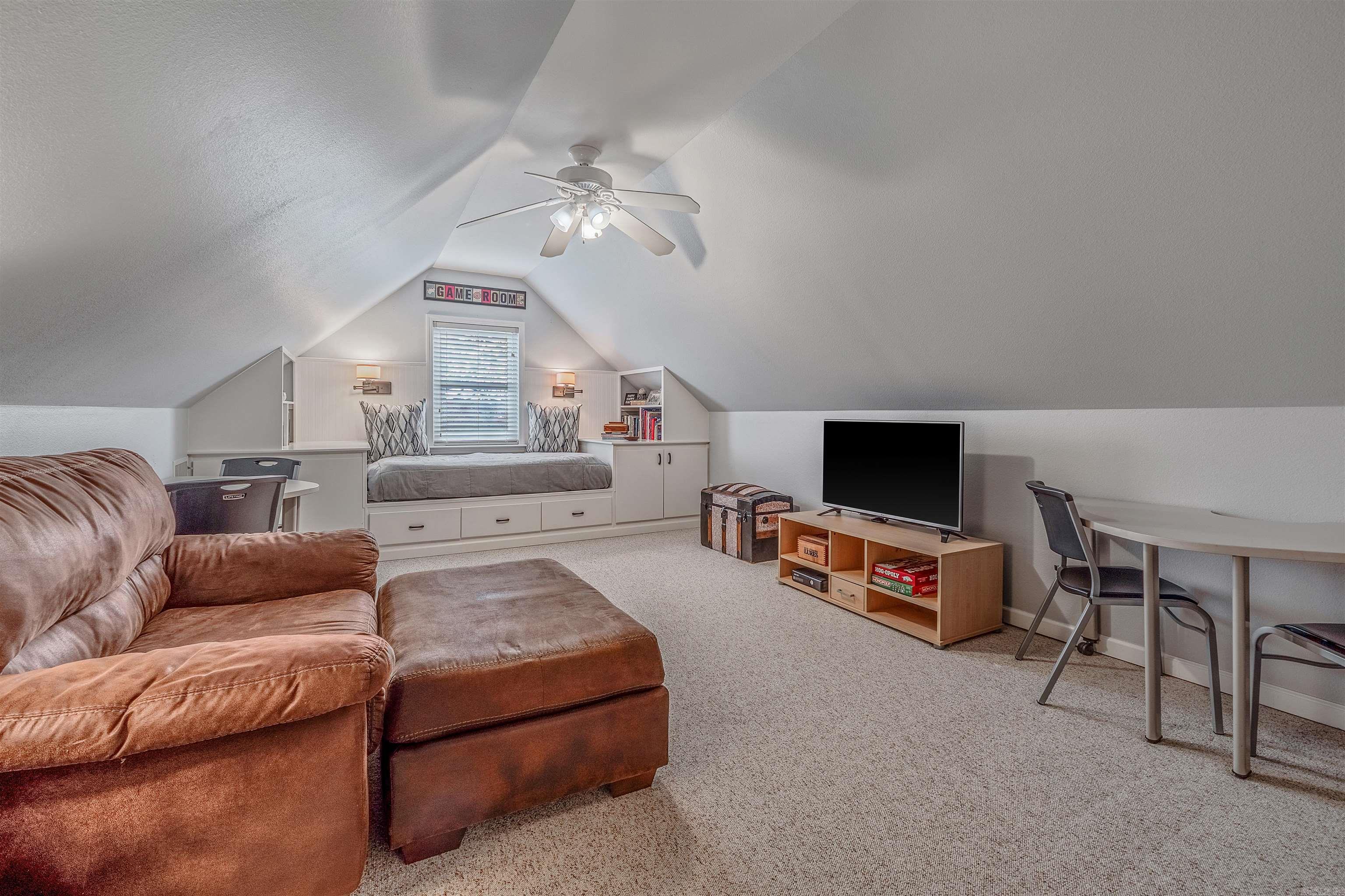 EDGEWATER ADDN - Residential