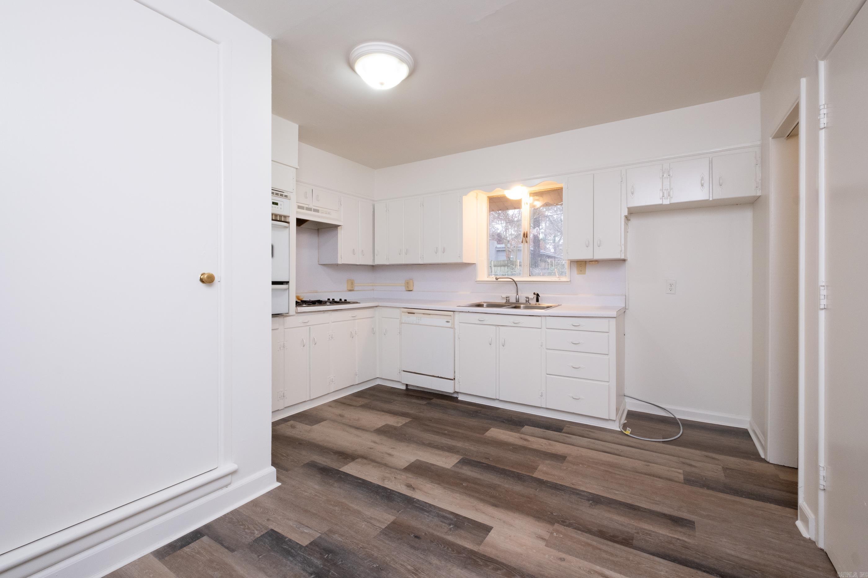 BROADMOOR ADDN - Residential