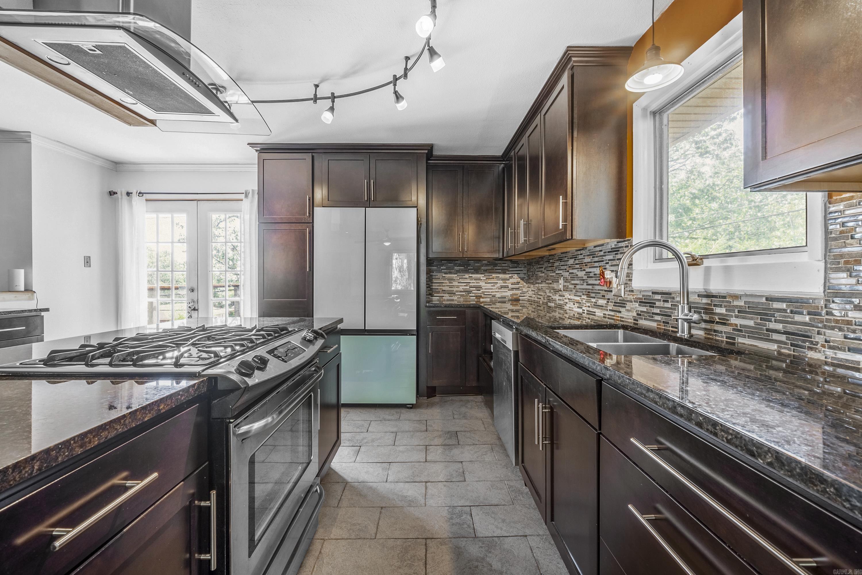 Nelridge - Residential