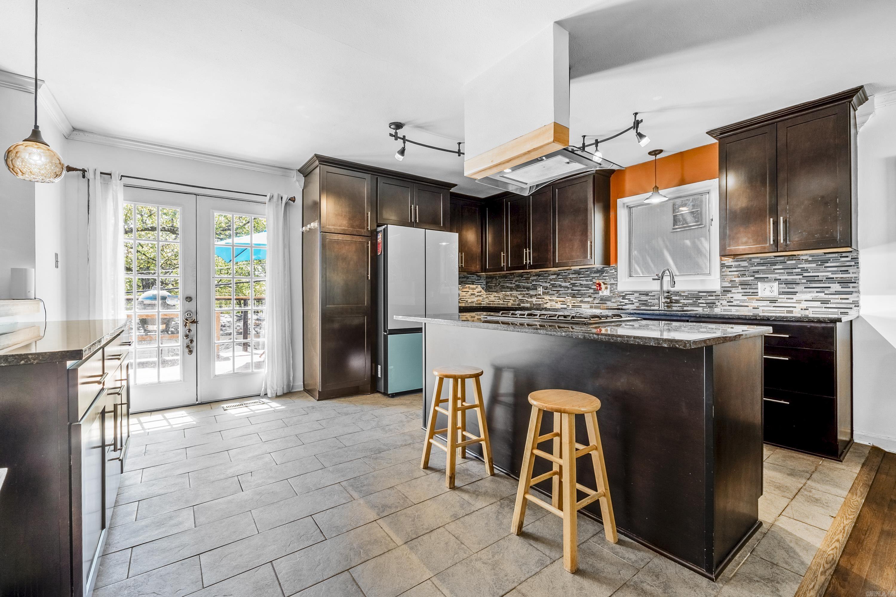 Nelridge - Residential