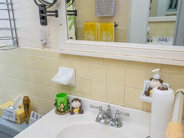 FLEMING & BRADFORD - Residential