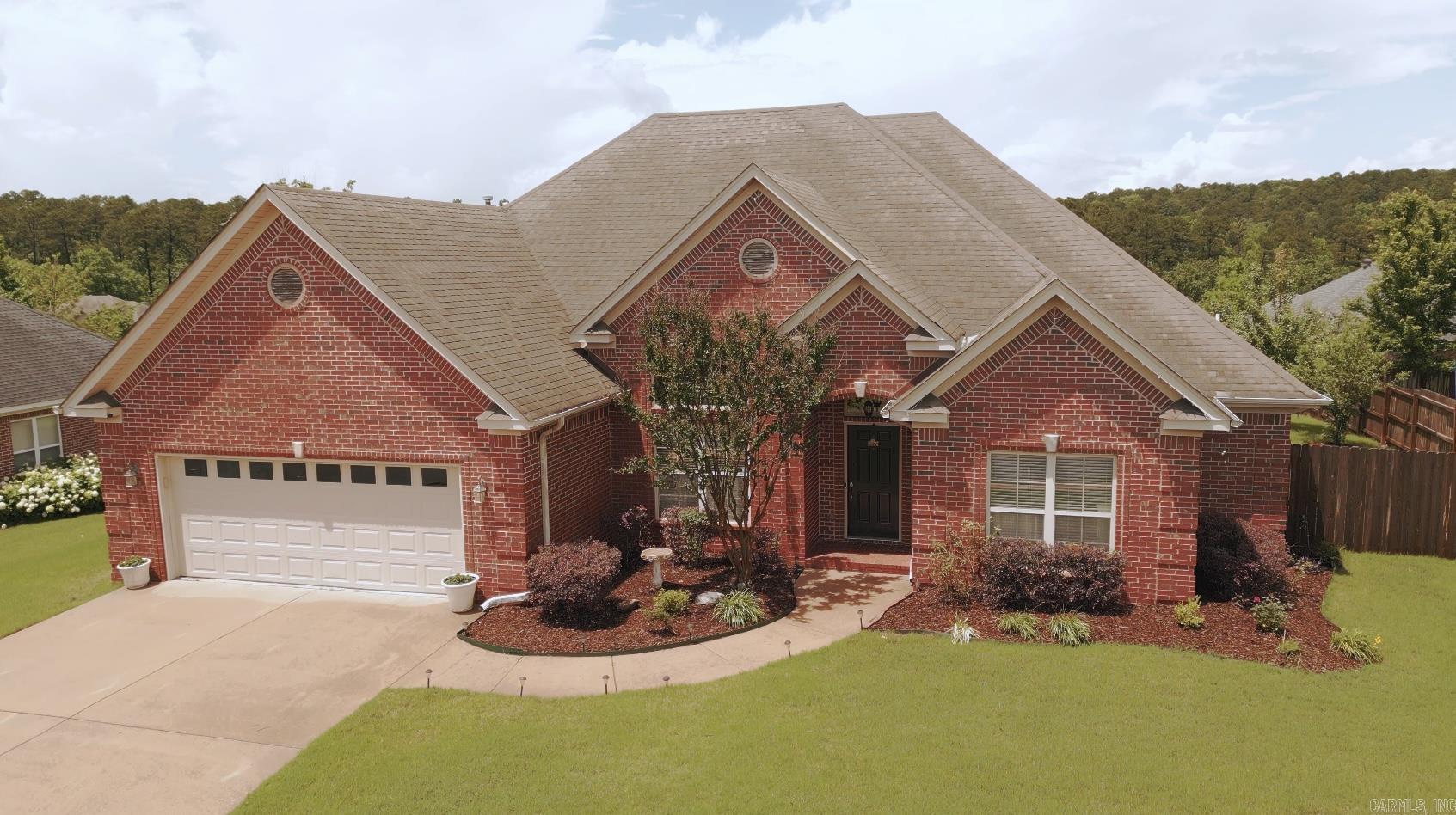 CAPITOL LAKES ESTATES - Residential