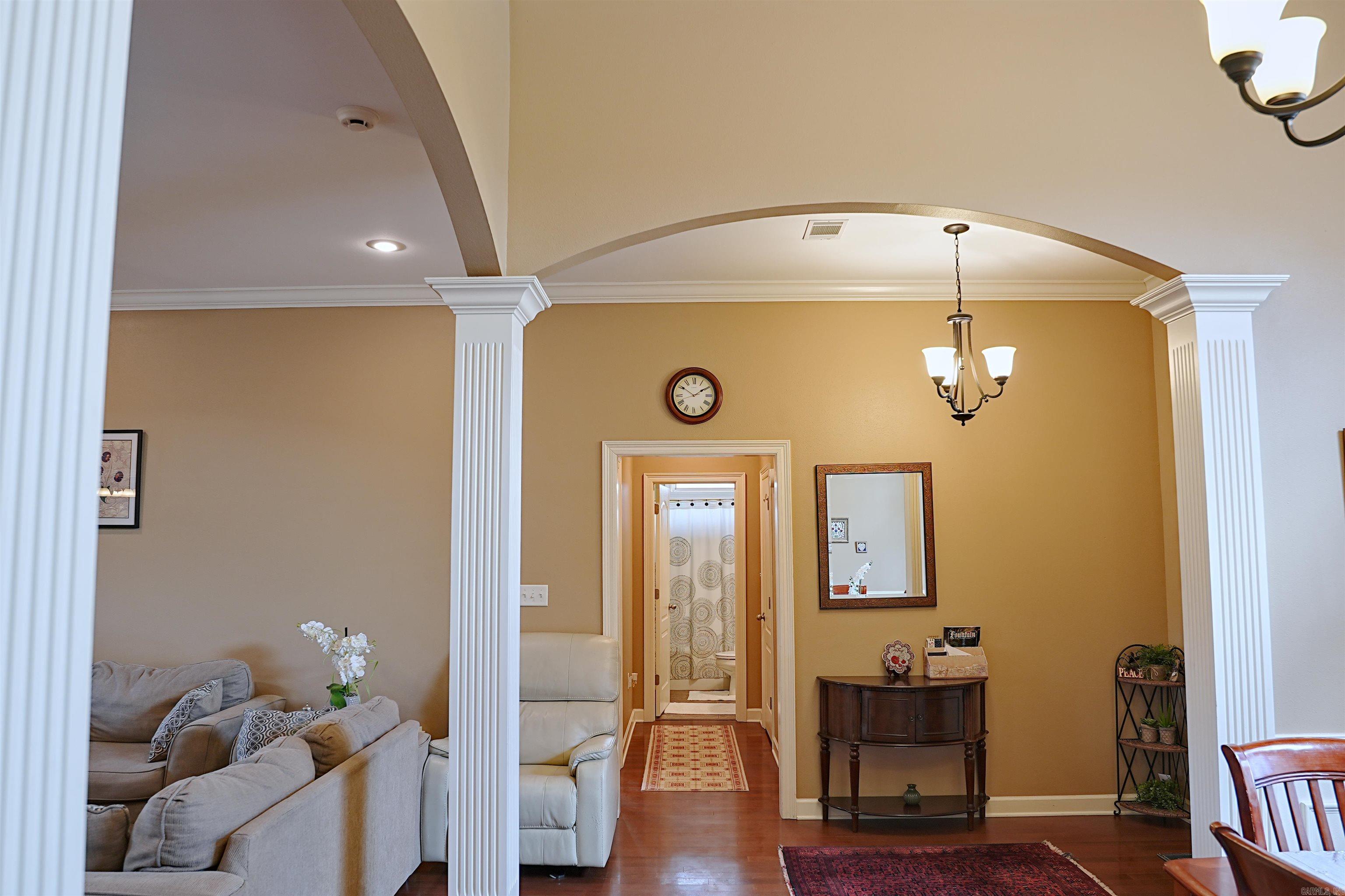 CAPITOL LAKES ESTATES - Residential