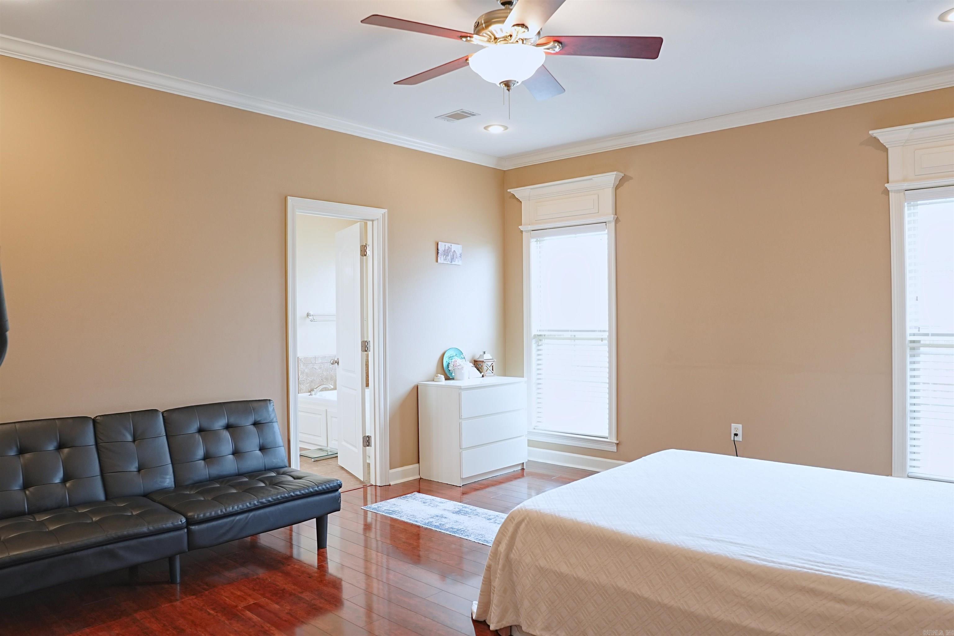 CAPITOL LAKES ESTATES - Residential