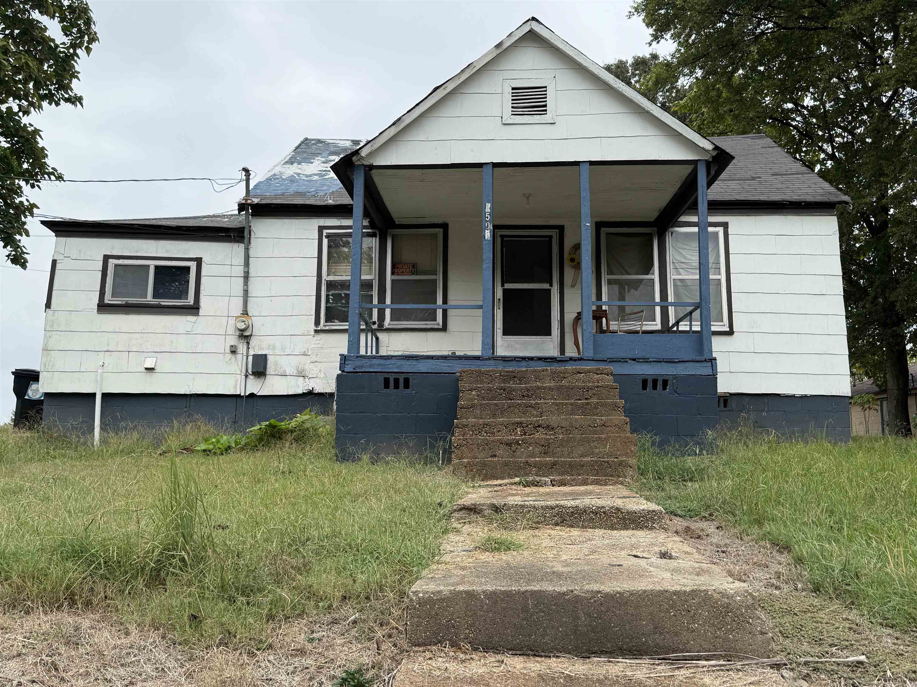 WADDLE & HUGHES - Residential