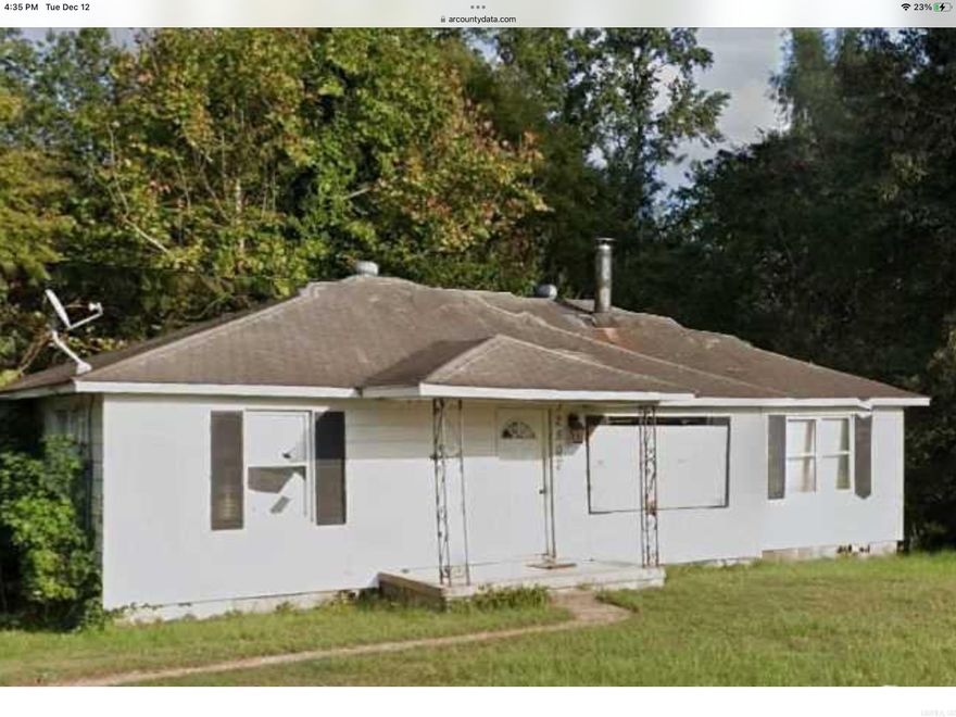 Blank canvas for a DIY’er.  Home has great potential and is in a convenient location.  Home is demo’d inside and ready for a total makeover. Also could be razed and possibly have the lot subdivided for more lots or possibly zoned for multi family. Currently zoned R2 single family. DO NOT ENTER SUBJECT PROPERTY AS IT’S NOT SAFE.  SEE INTERIOR PHOTOS.