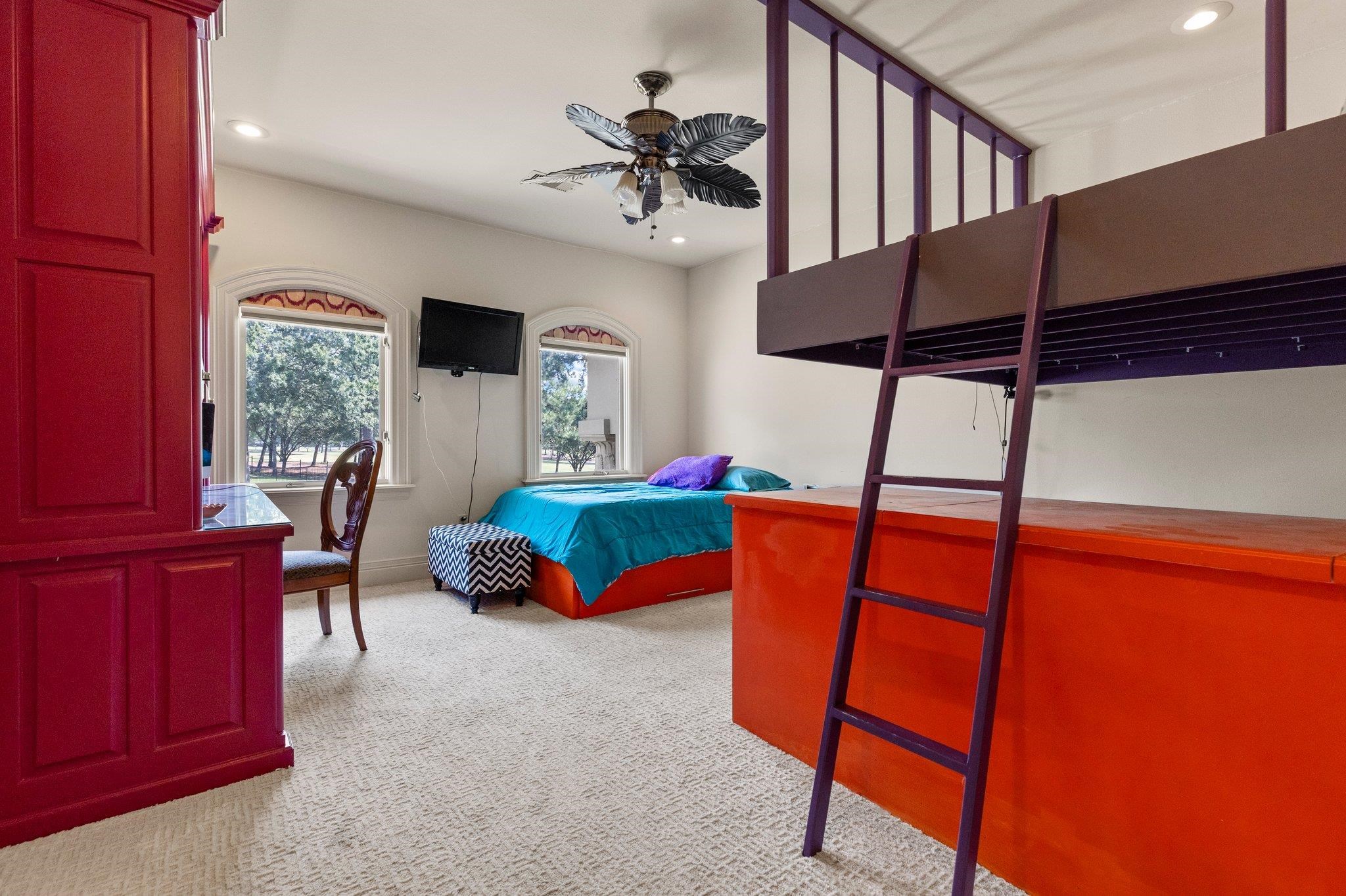 CENTENNIAL VALLEY - Residential