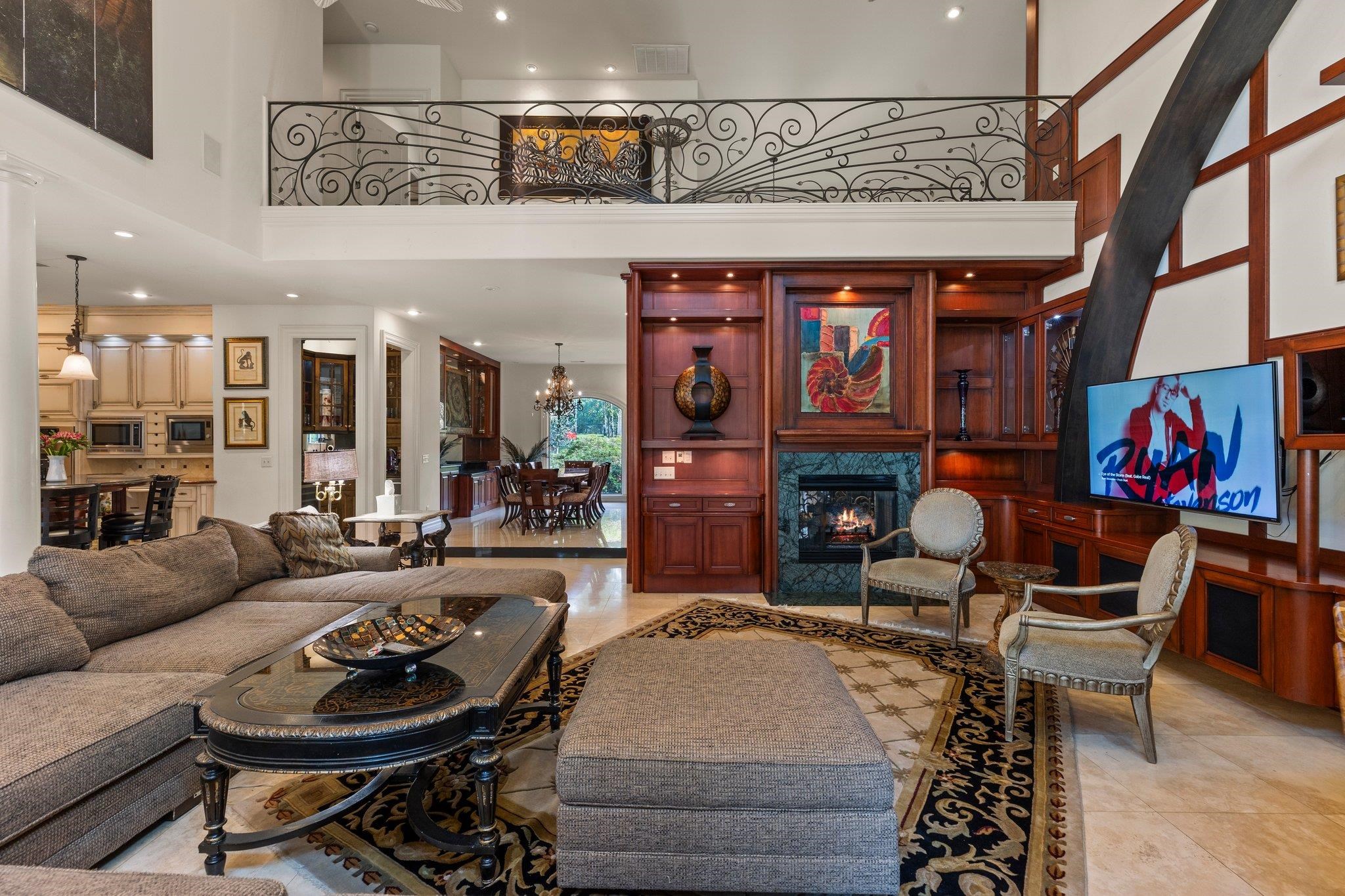 CENTENNIAL VALLEY - Residential