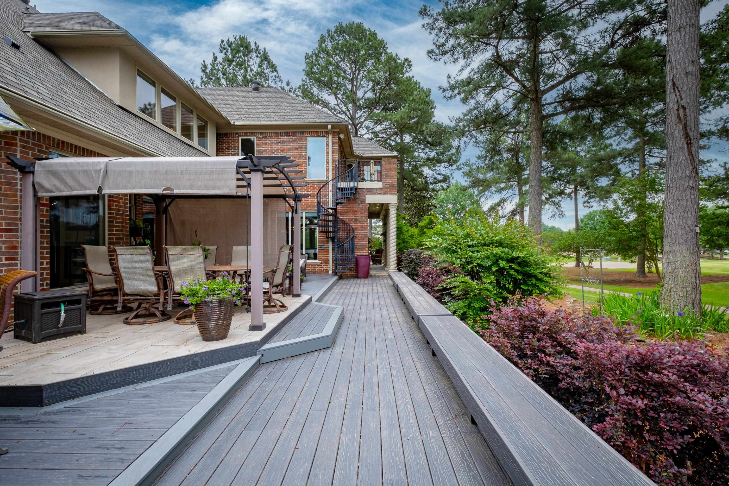 CENTENNIAL VALLEY - Residential