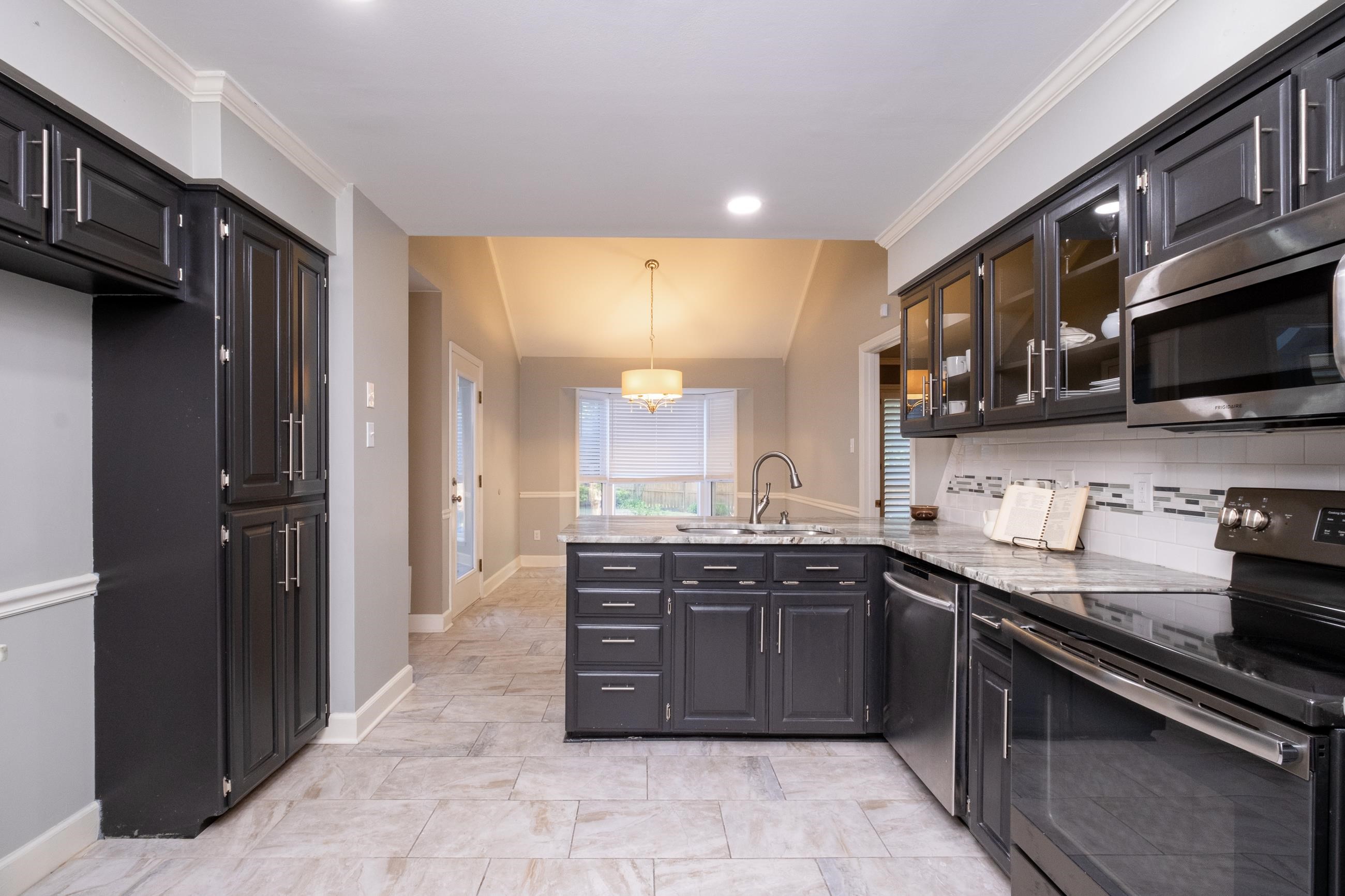 CLUB MANOR - Residential