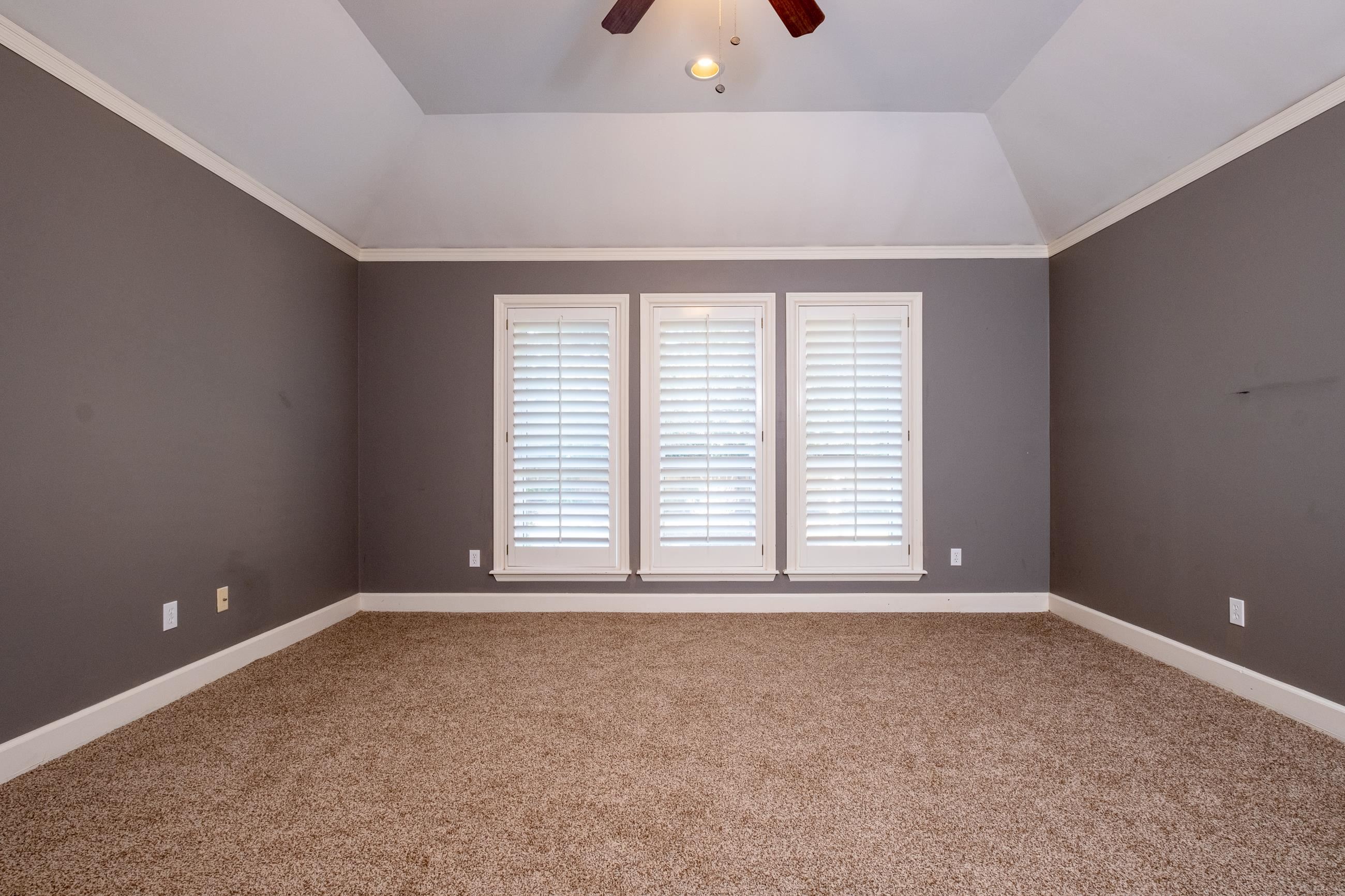 CLUB MANOR - Residential