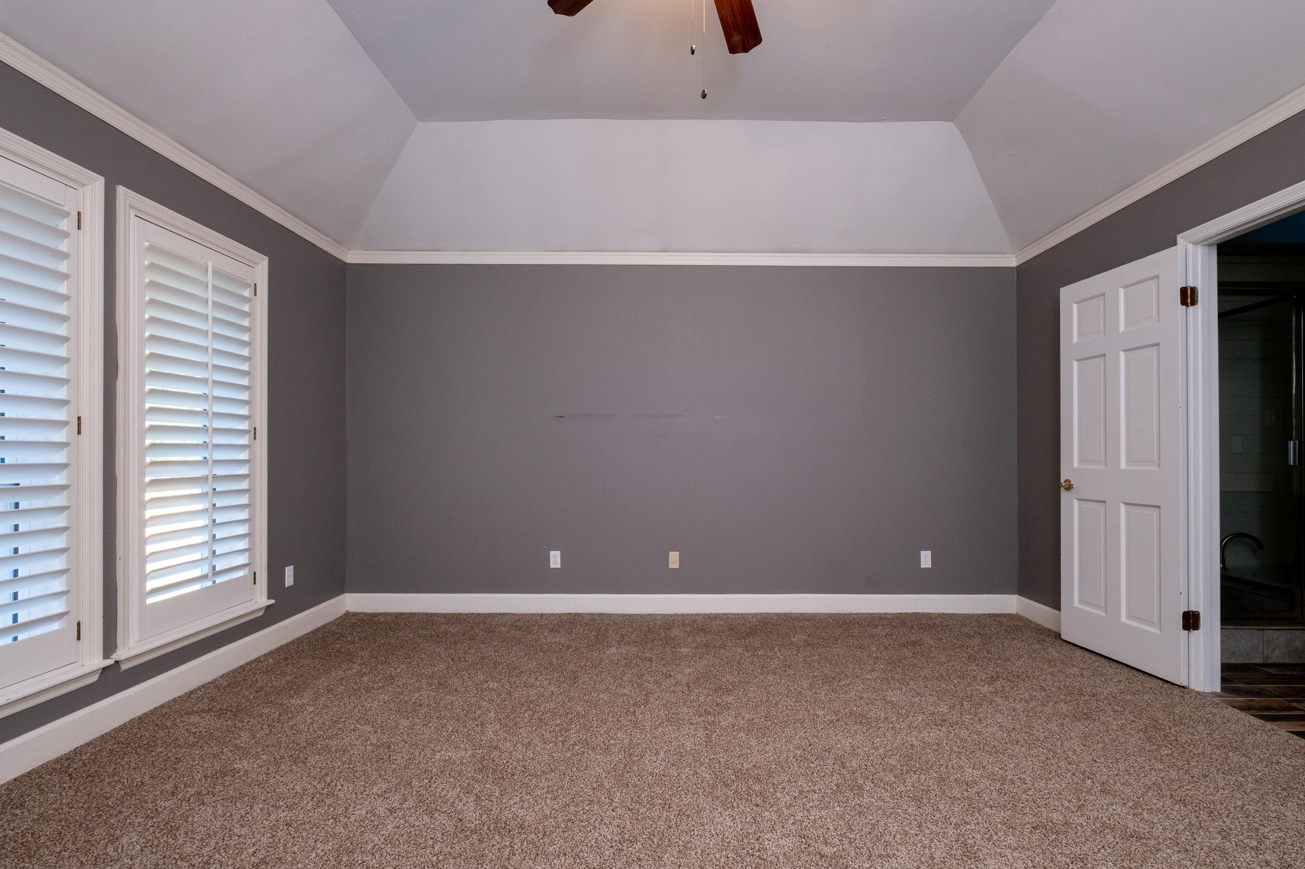 CLUB MANOR - Residential