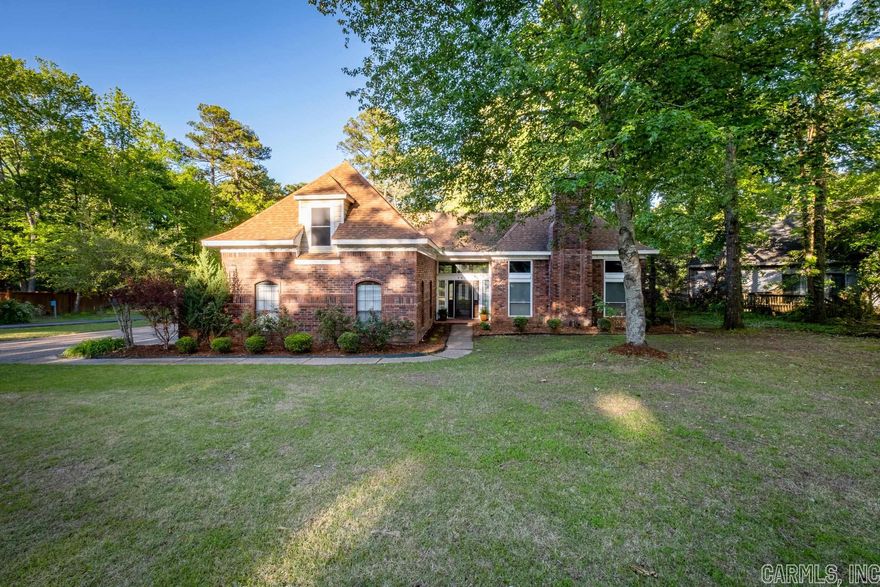 Beautiful family home in the quite club manor/Maumelle CC neighborhood. Close to the golf course and many other neighborhood amenities. This 4 bedroom 3 Bath is sure to impress with its high ceilings and updated finishes. Great floor plan with 2 bedrooms (including master) down, 2 bedrooms upstairs. New HVAC. Master bathroom has Large jacuzzi tub, walk-in shower and large walk-in closet. With an easy commute to Little Rock, don't miss out on this great property.