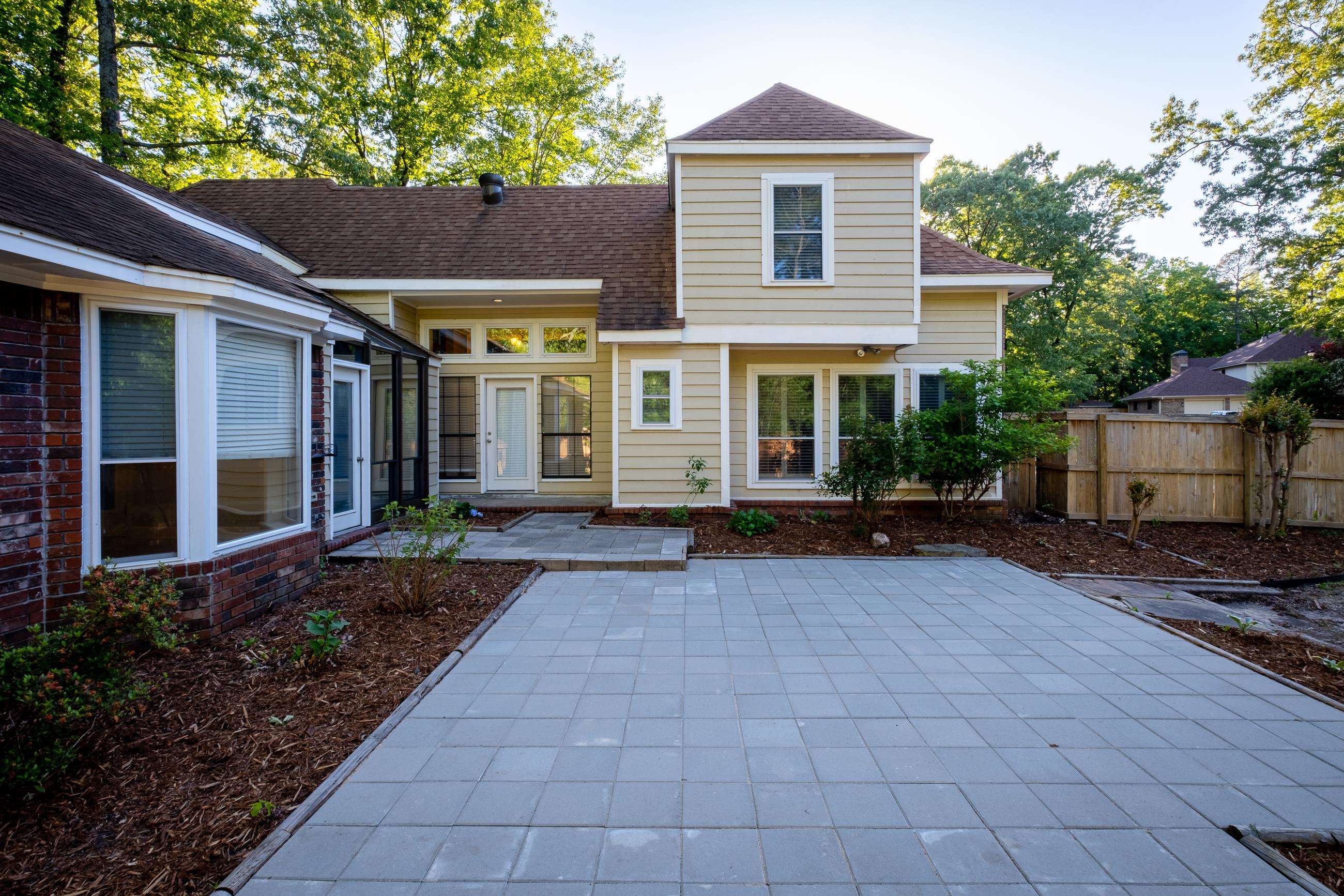 CLUB MANOR - Residential