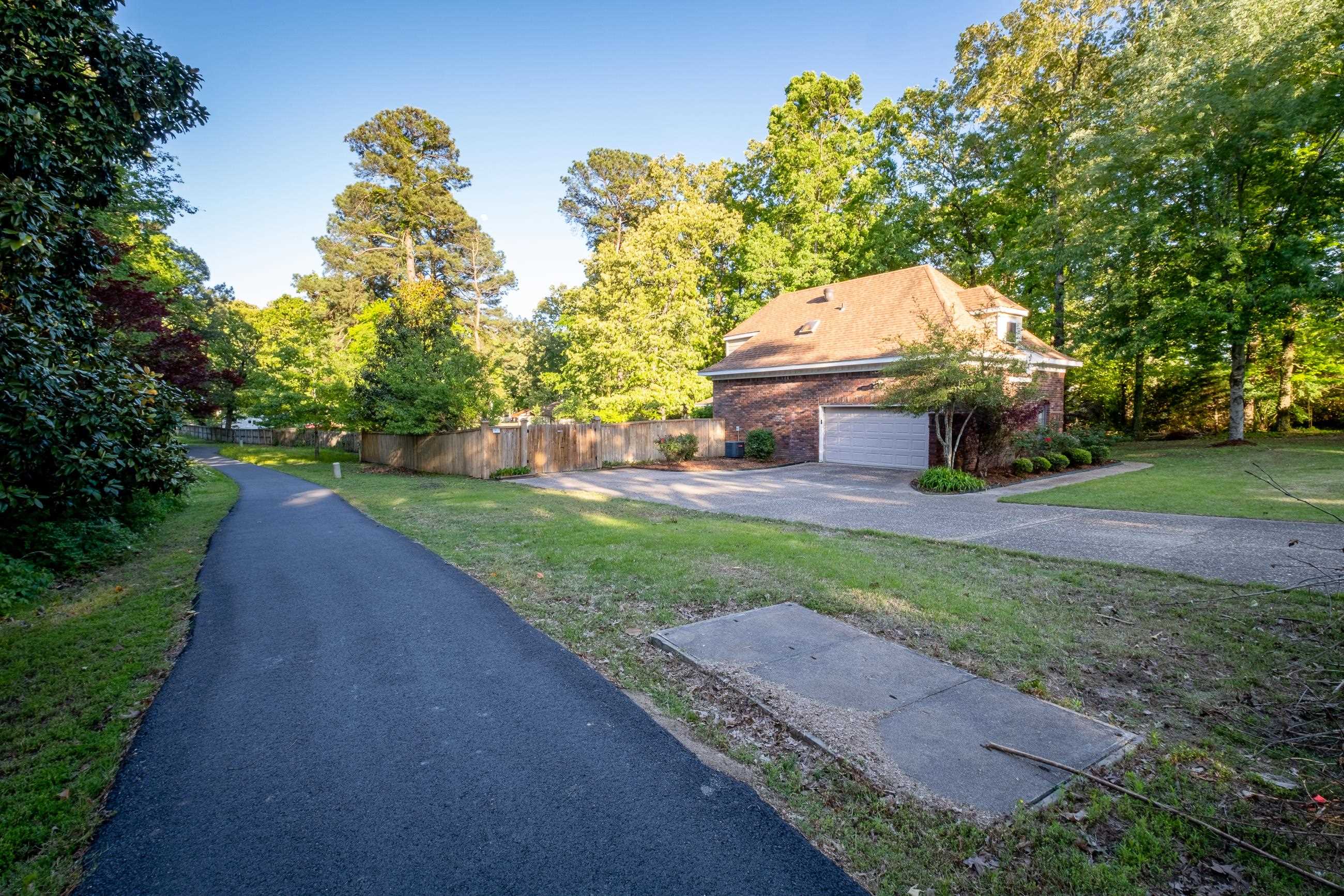 CLUB MANOR - Residential