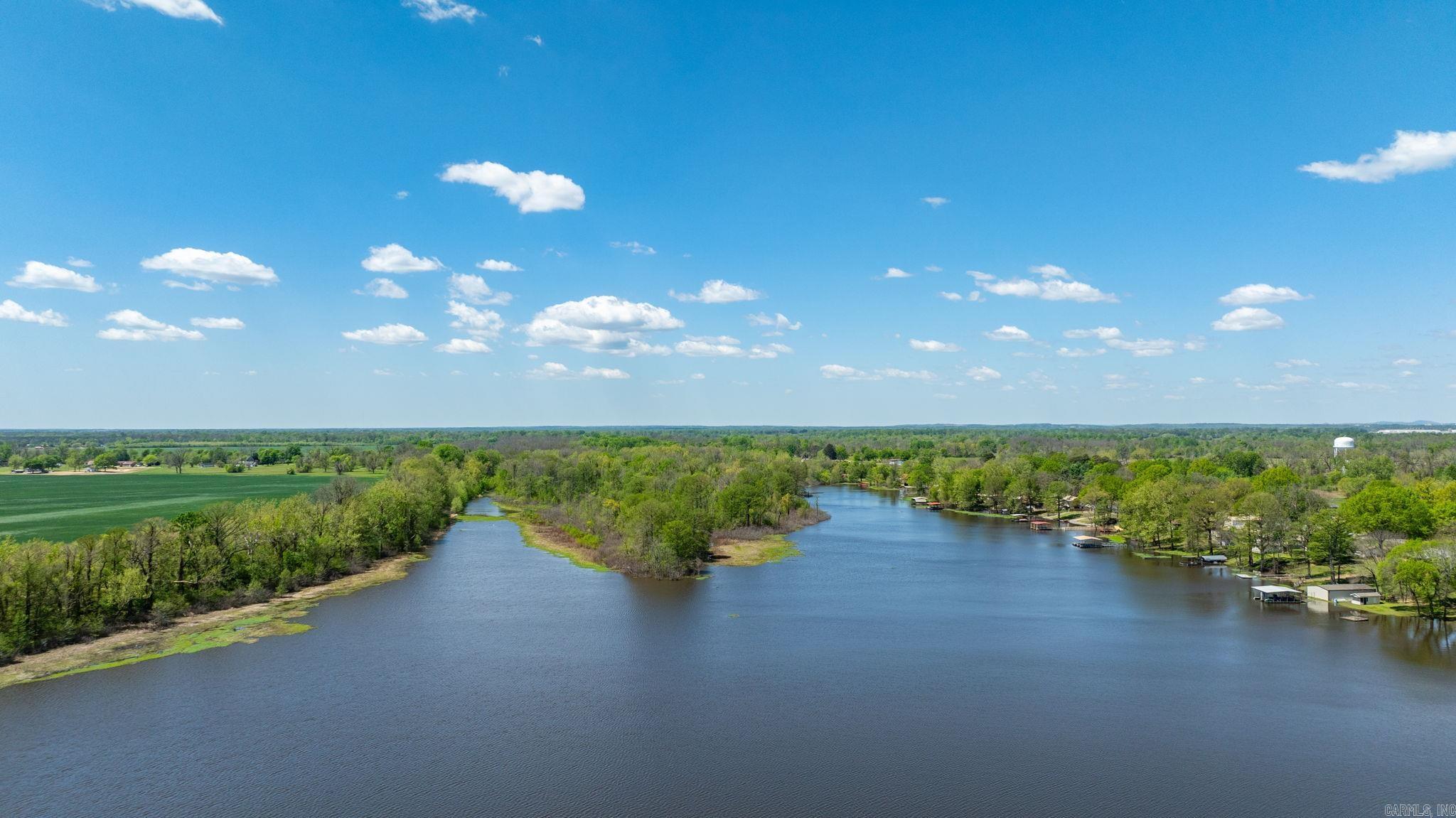 RIVER MANOR EST - Residential