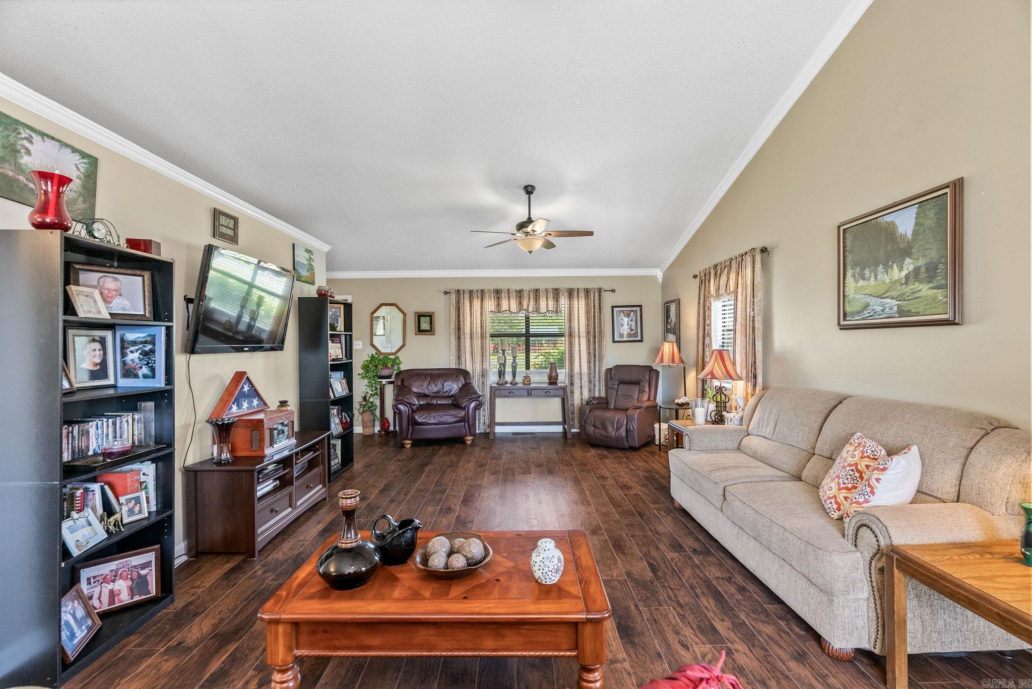 RIVER MANOR EST - Residential