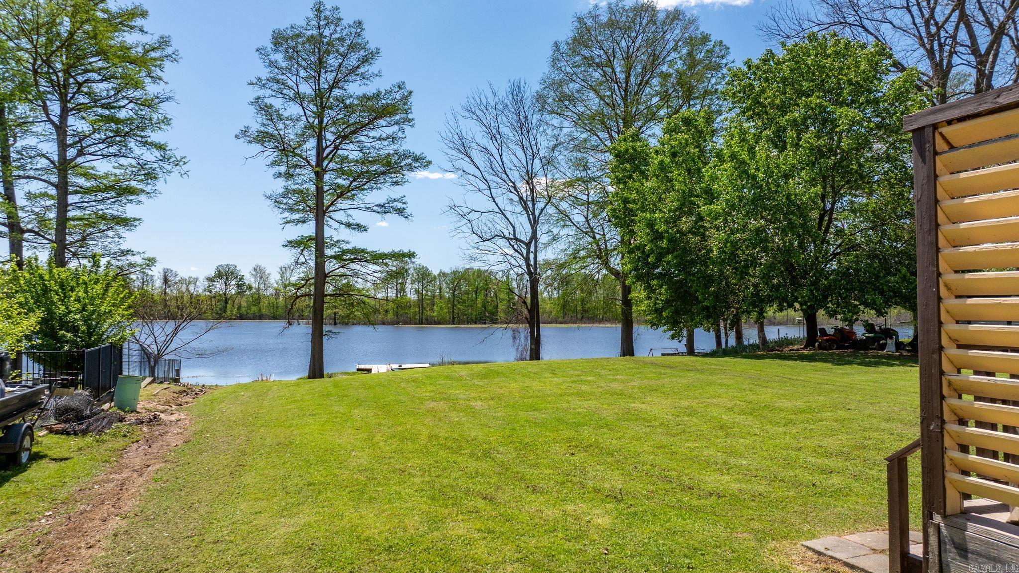 RIVER MANOR EST - Residential