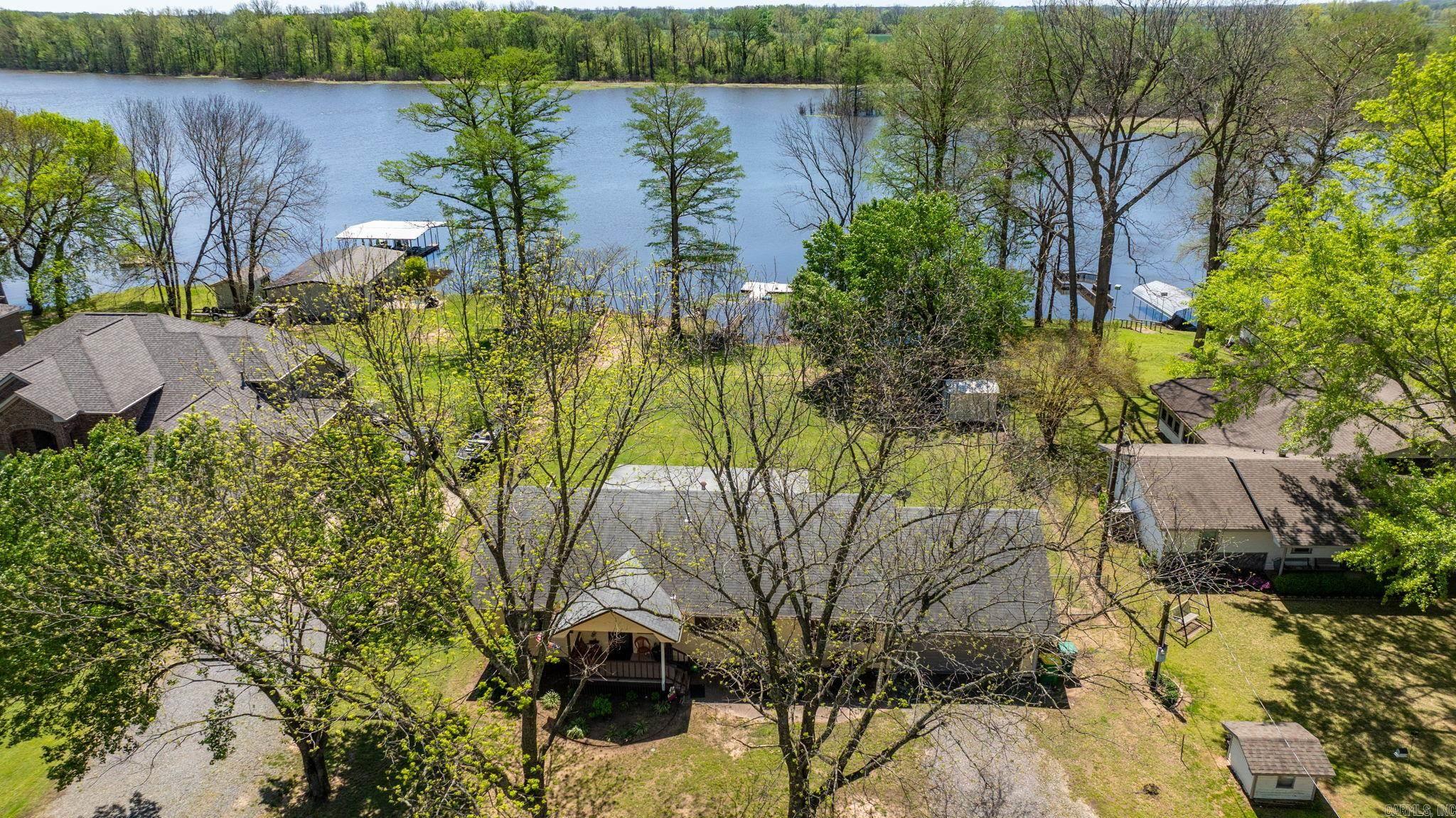 RIVER MANOR EST - Residential