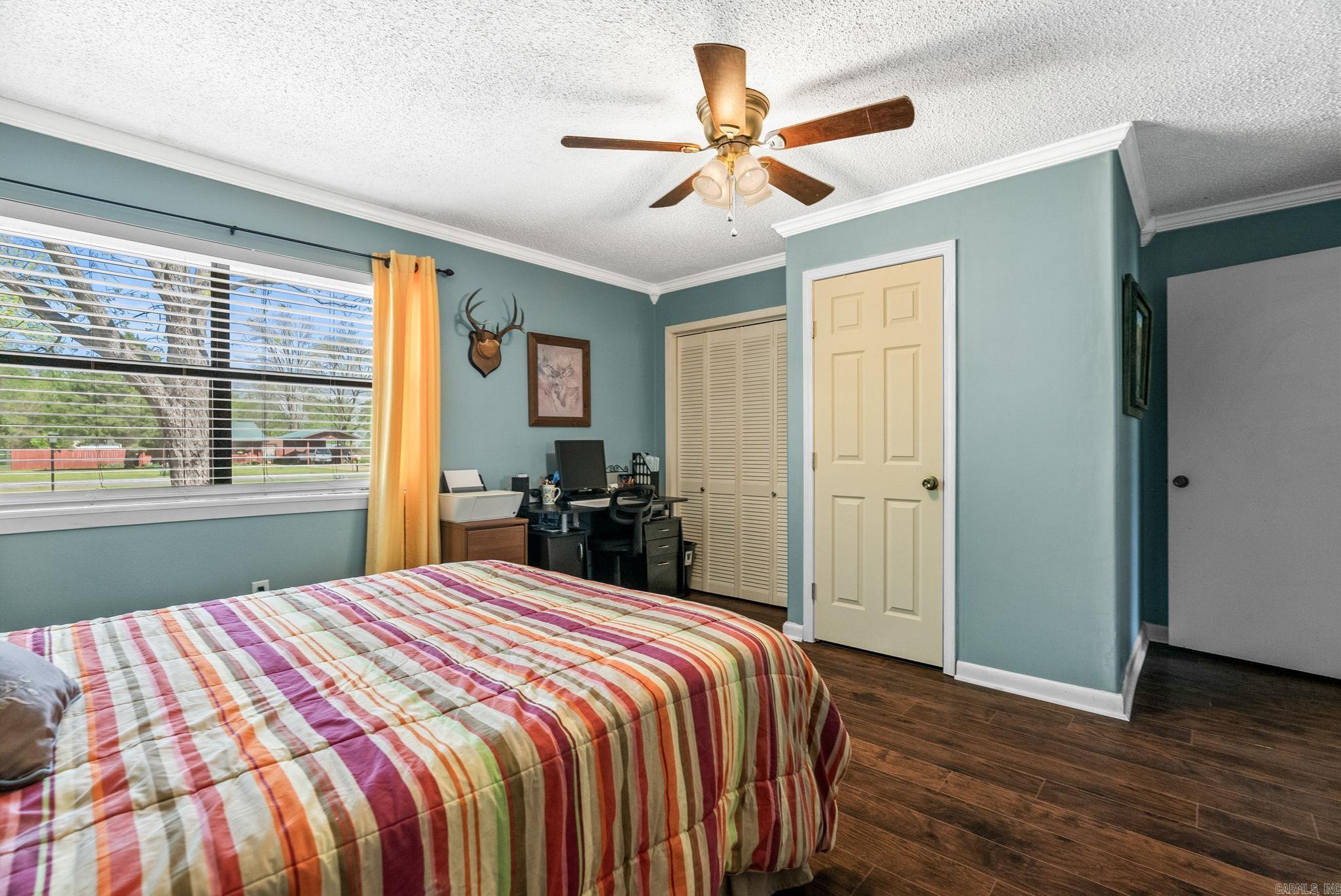 RIVER MANOR EST - Residential