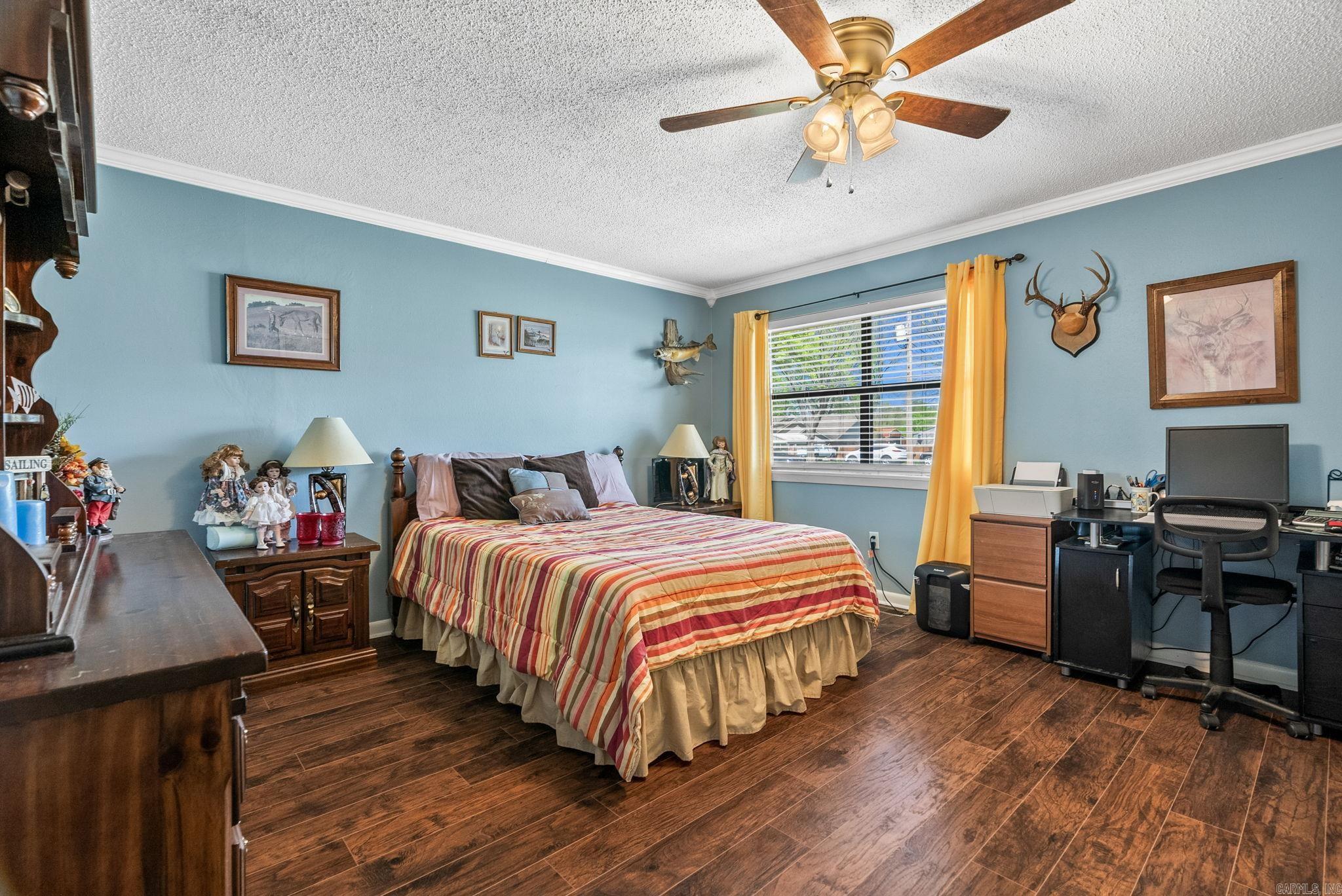 RIVER MANOR EST - Residential