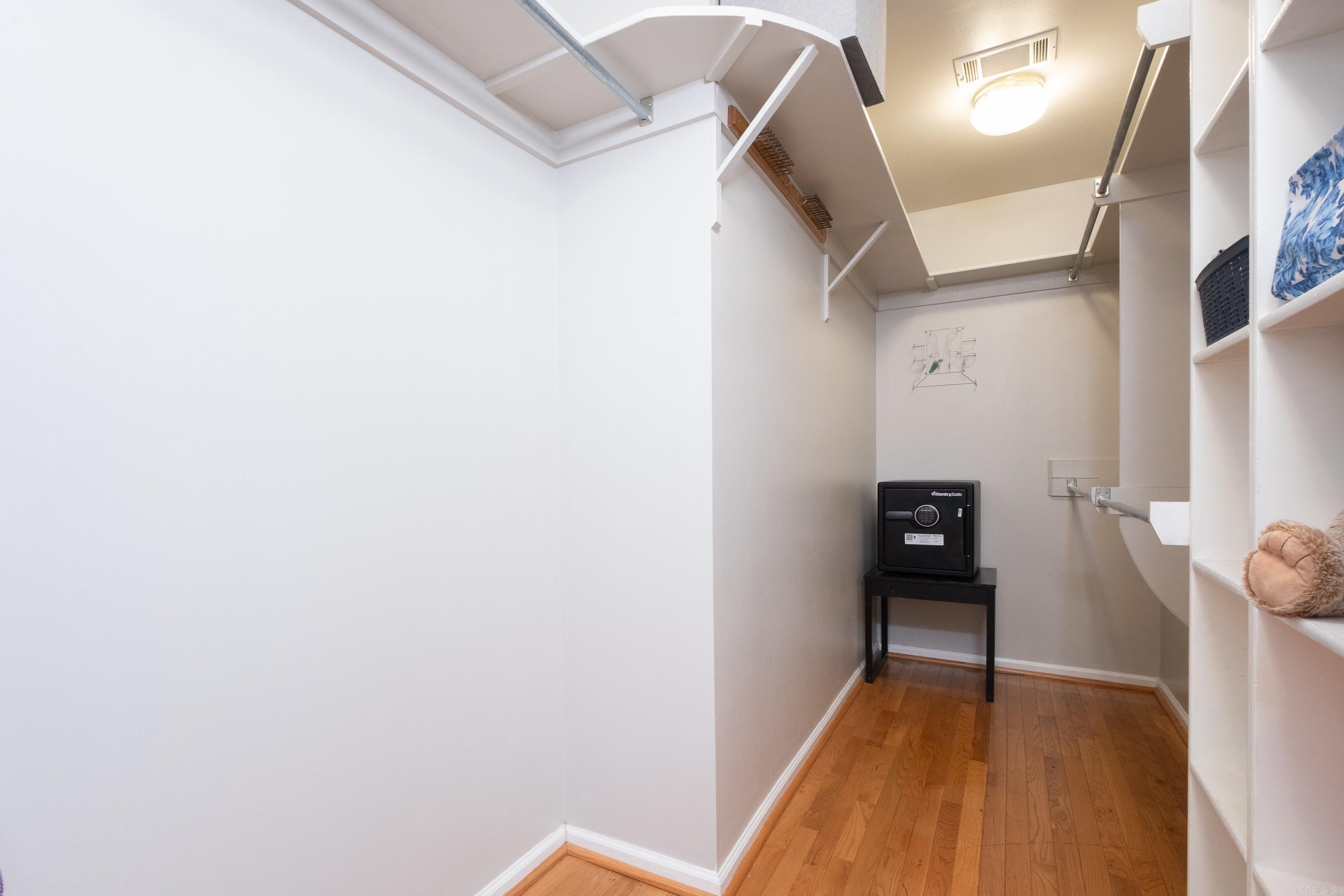 CHERRY CREEK ADDN - Residential