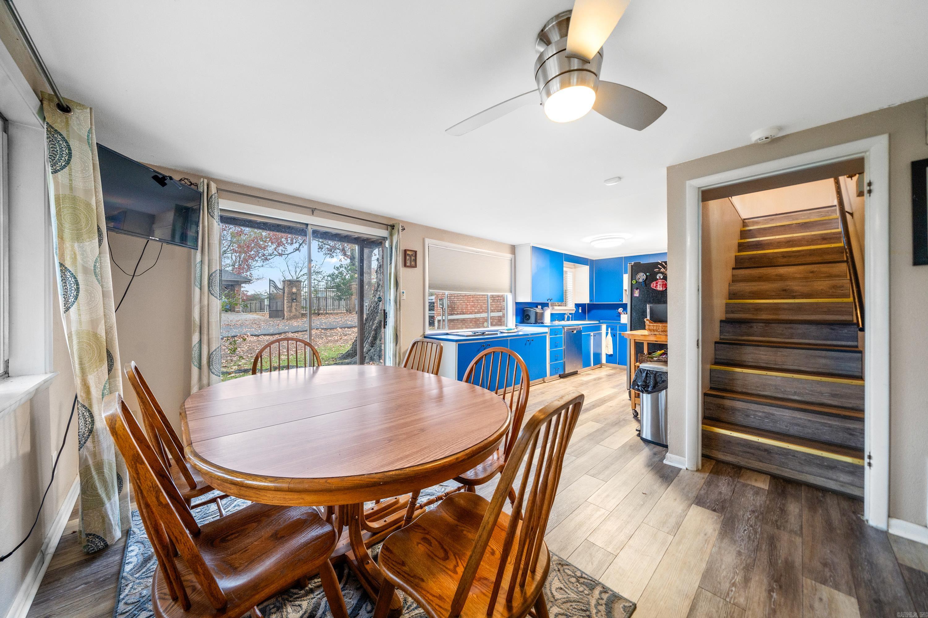 Rhodes Earl Lake - Residential