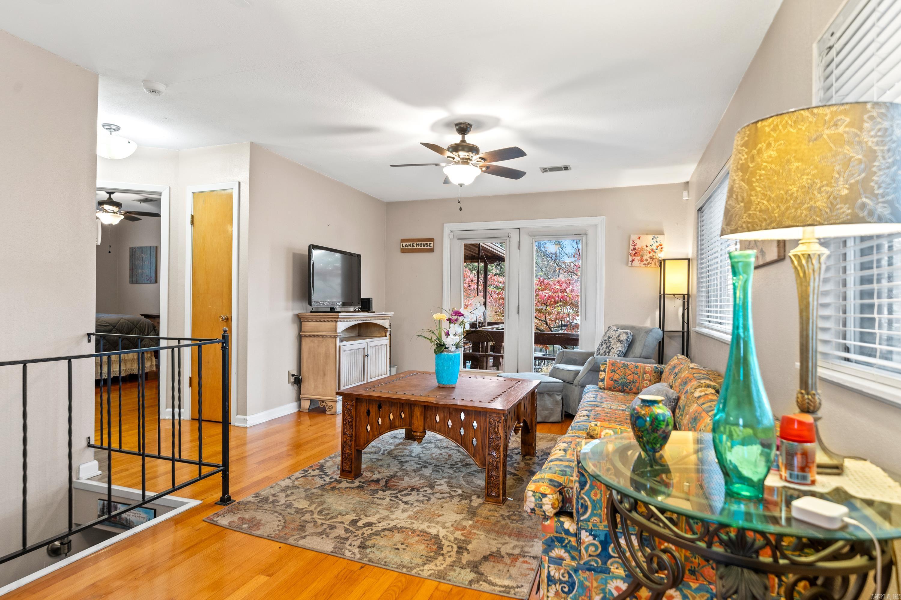 Rhodes Earl Lake - Residential