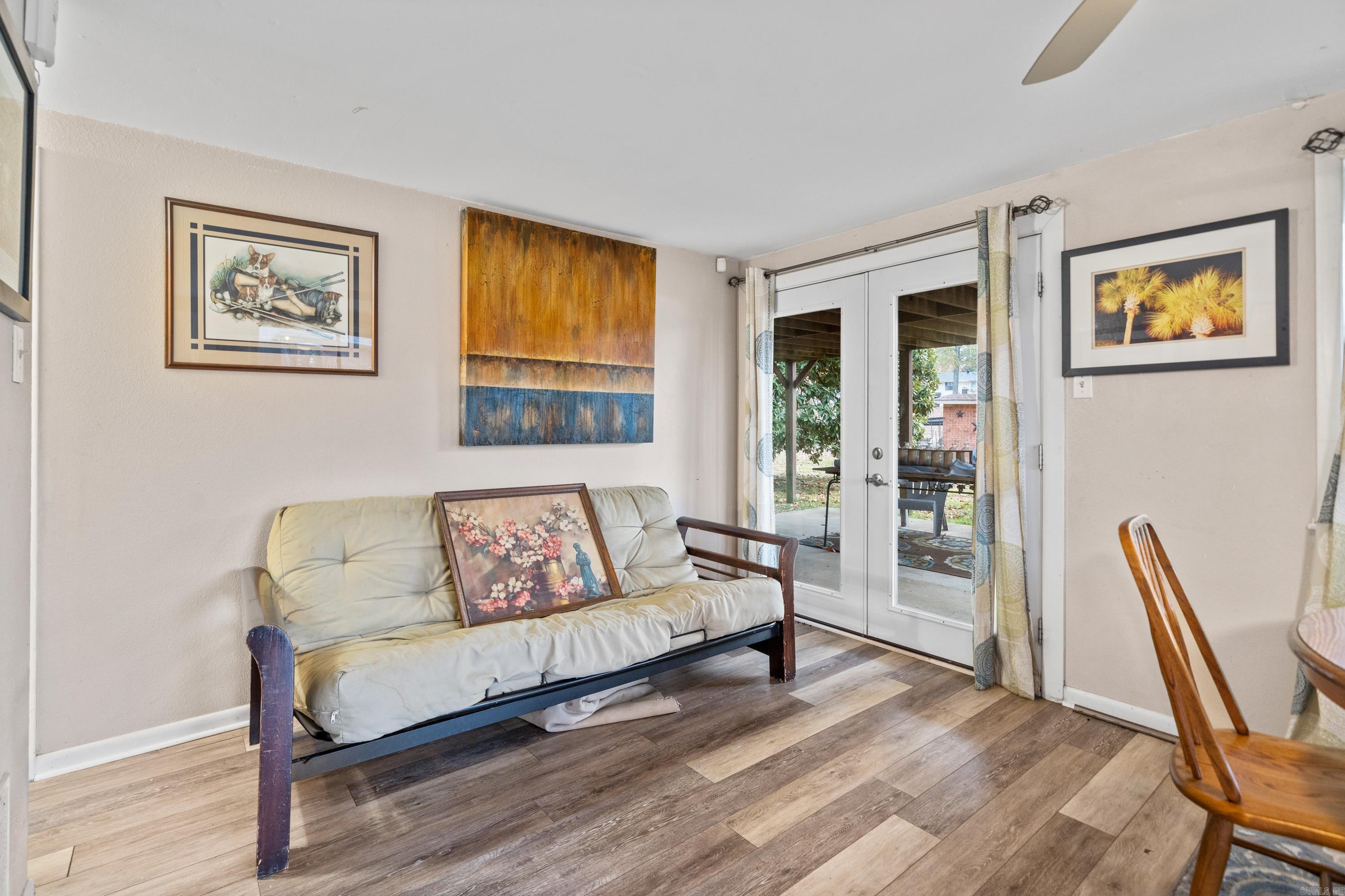 Rhodes Earl Lake - Residential