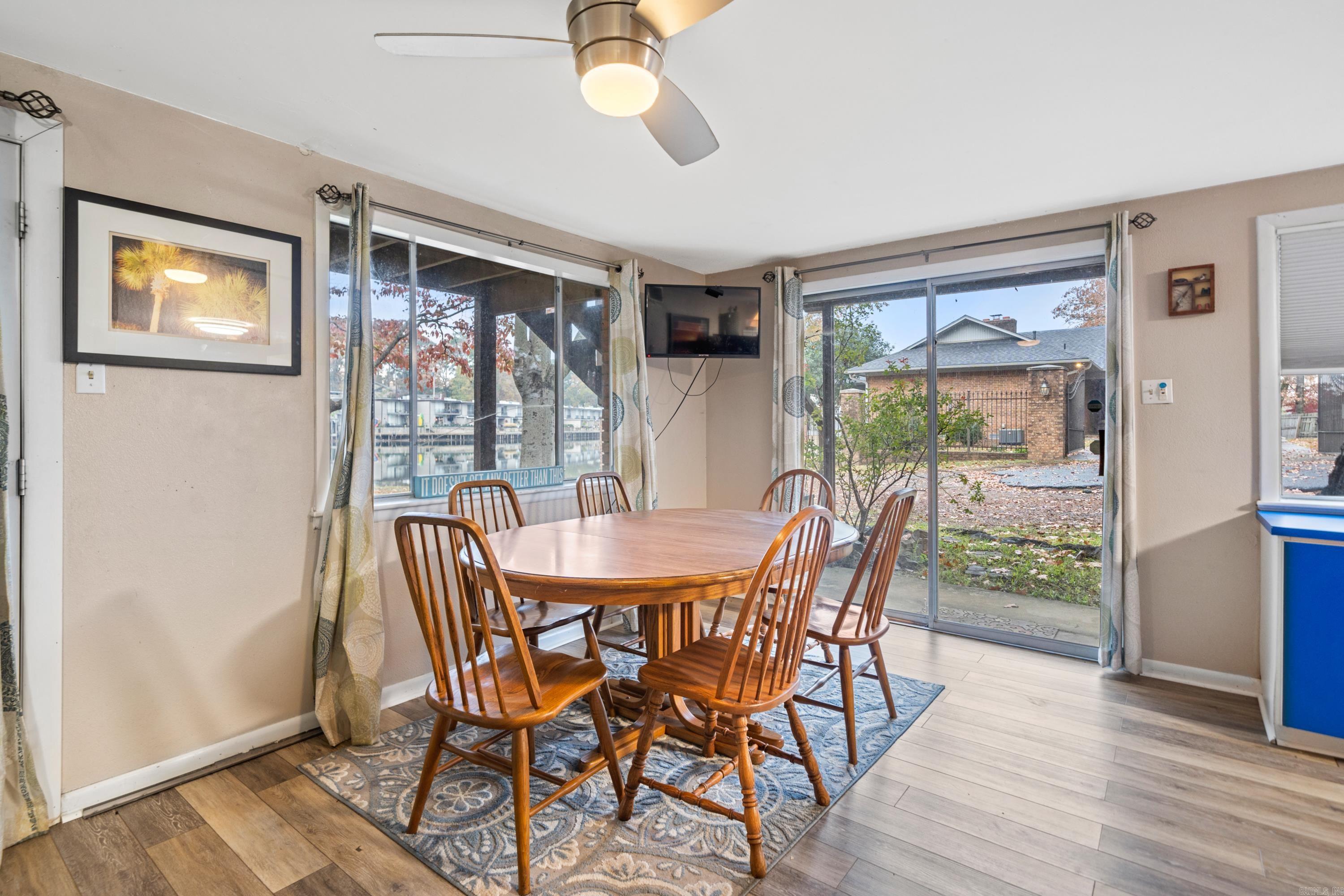 Rhodes Earl Lake - Residential