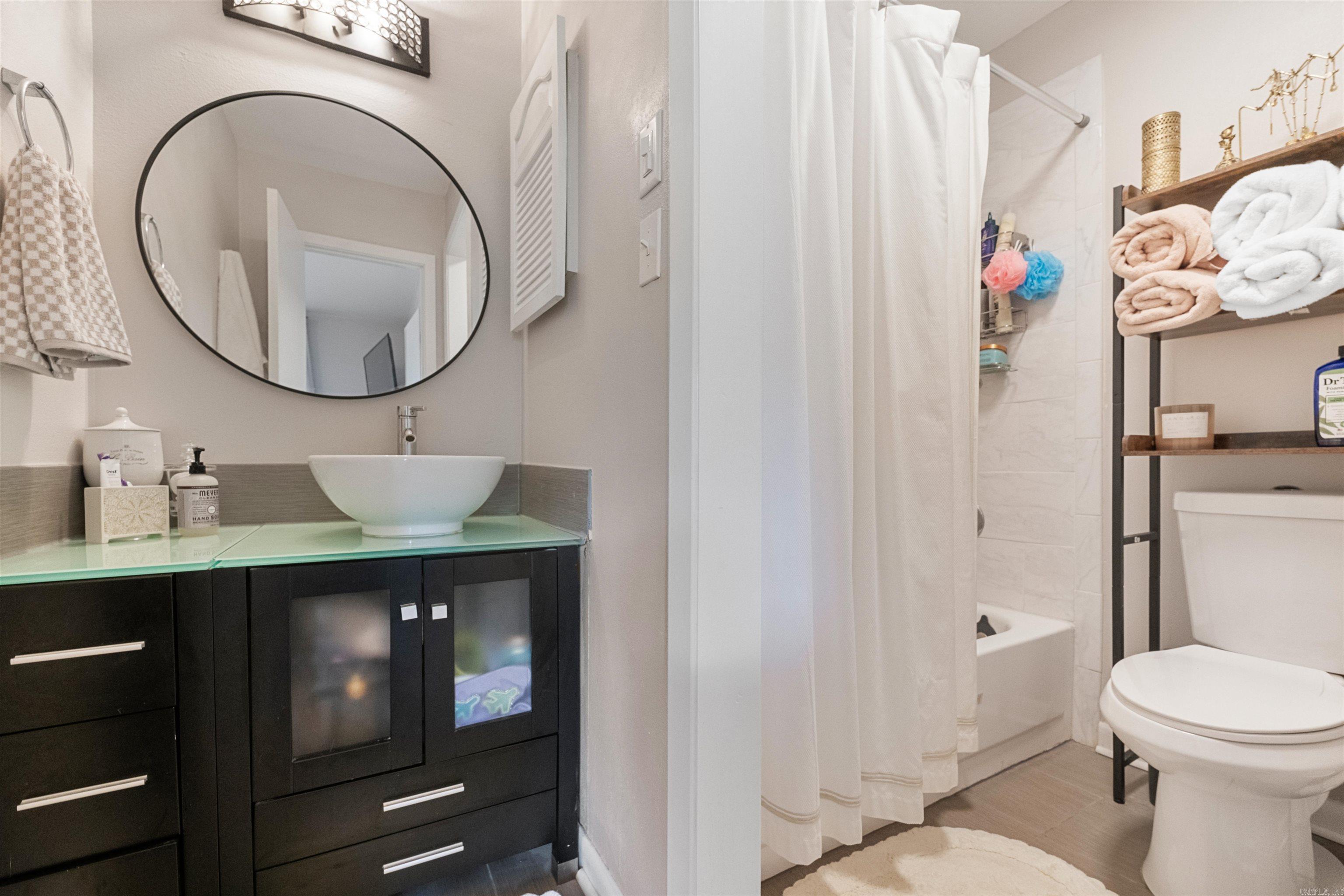 INDIAN HILLS TOWN HOMES - Residential