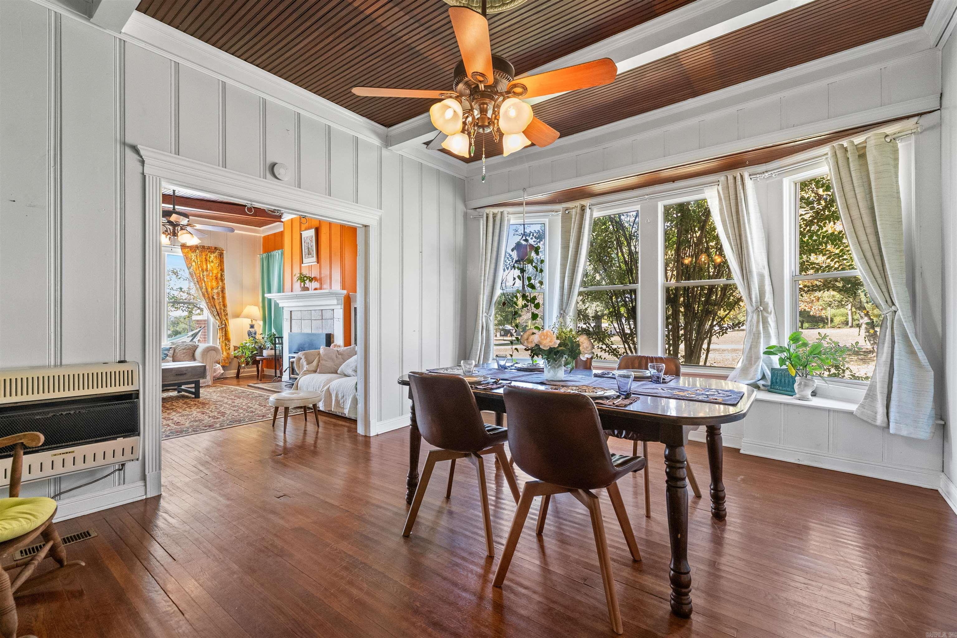 EL PASO (TOWN OF) - Residential