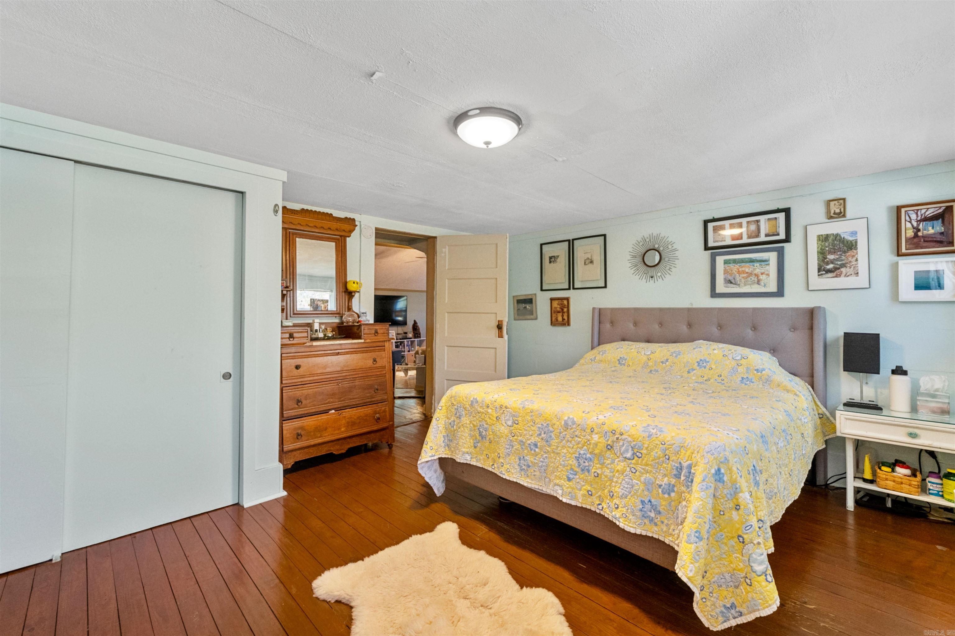 EL PASO (TOWN OF) - Residential