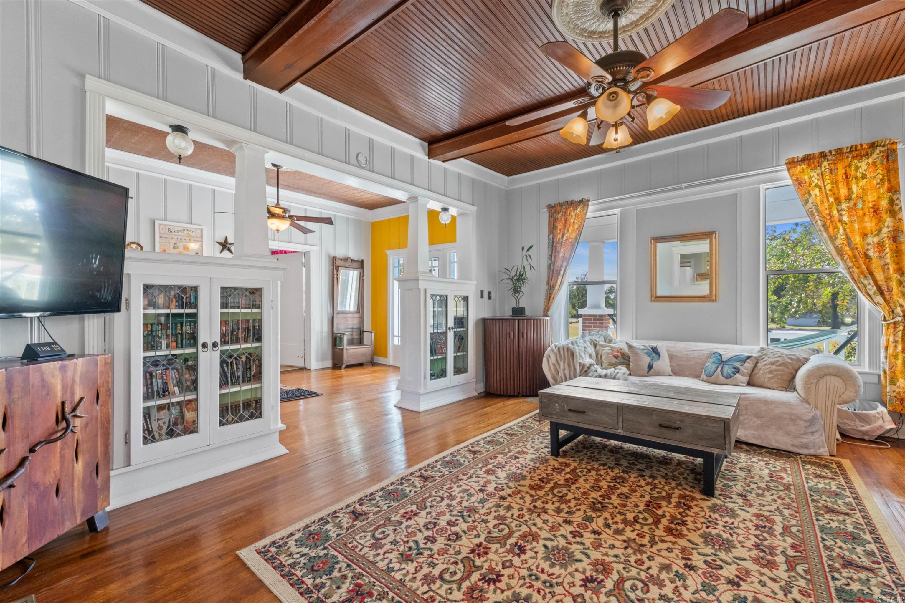 EL PASO (TOWN OF) - Residential