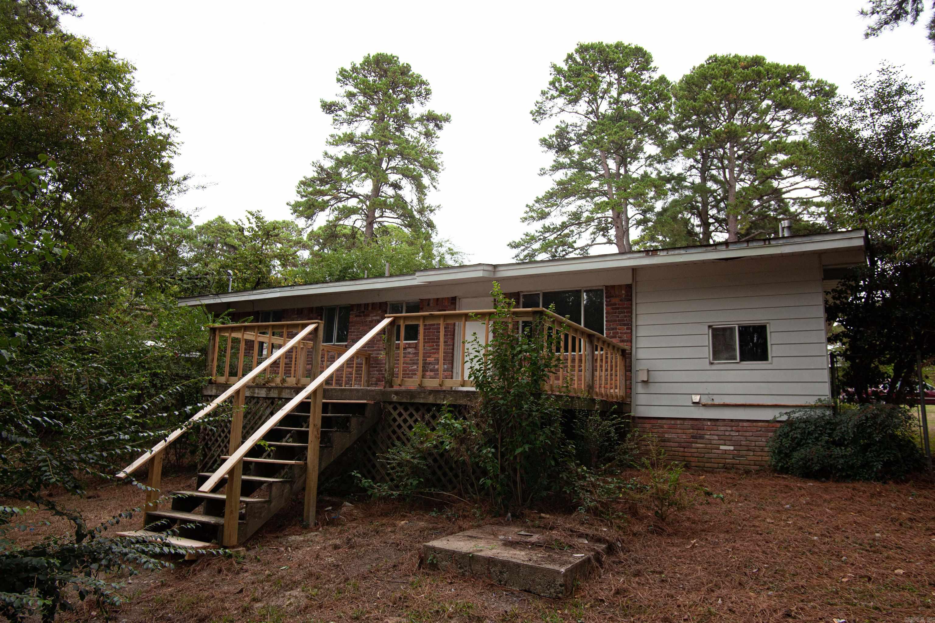 Point O'Woods - Residential Lease