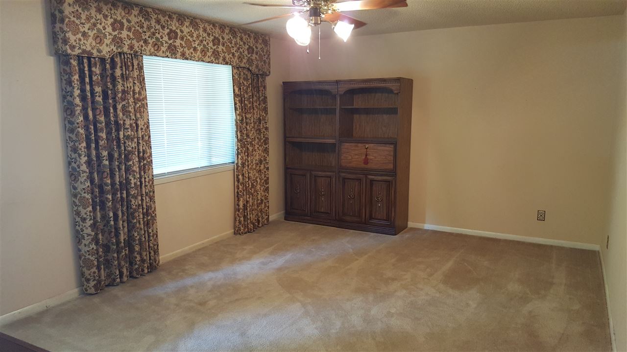 Oak View - Residential