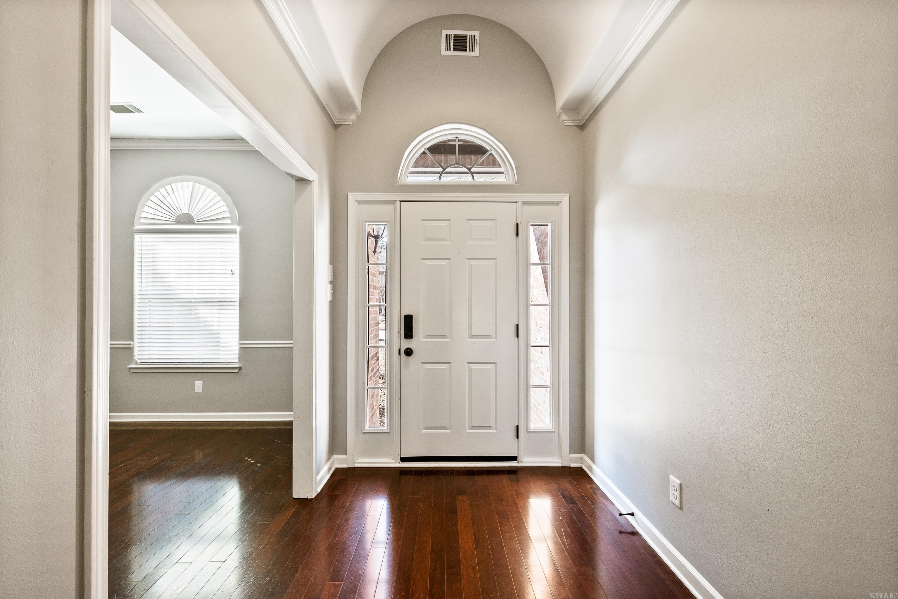 WESTBURY - Residential