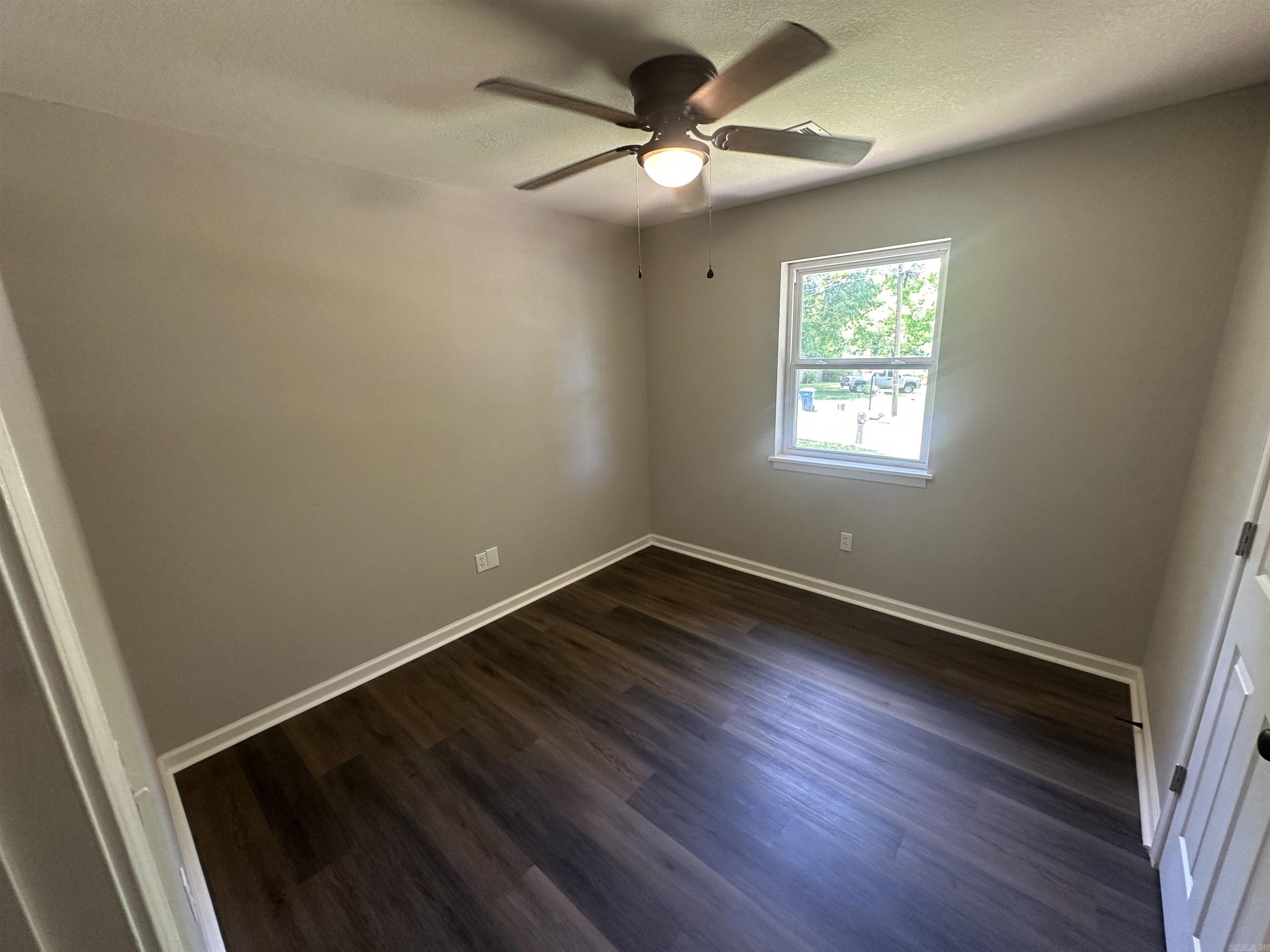 COSTON ACRES - Residential