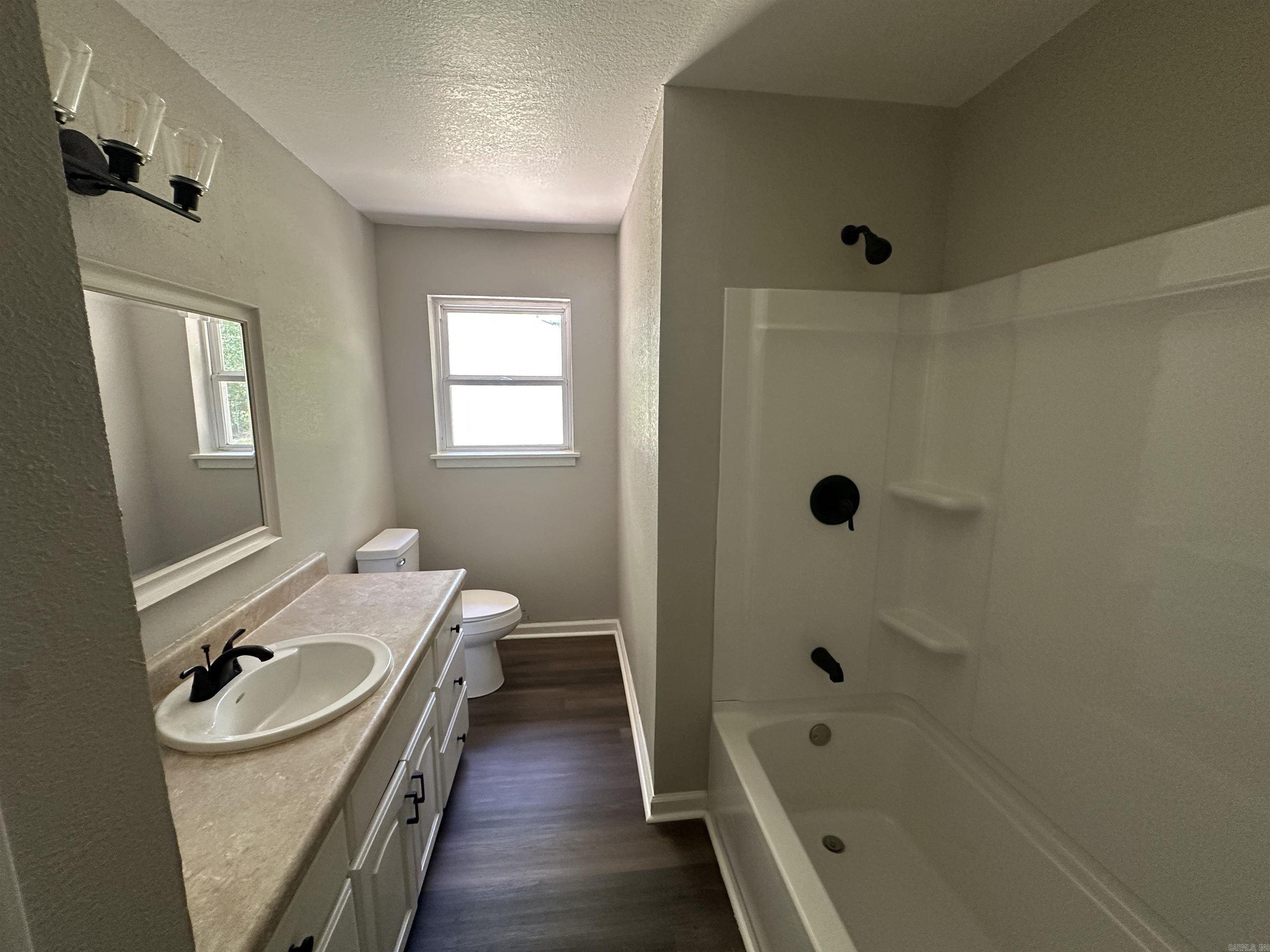 COSTON ACRES - Residential