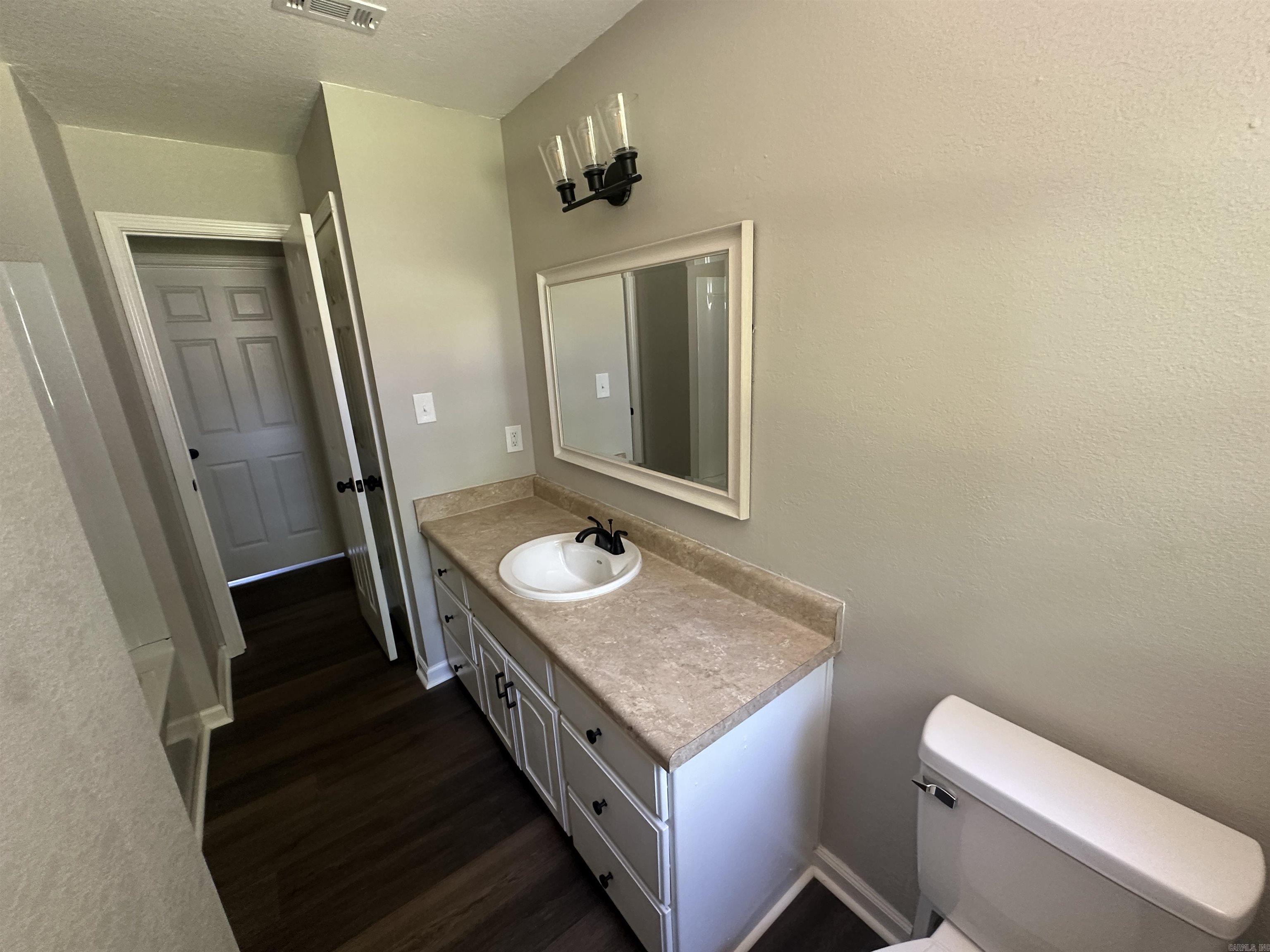 COSTON ACRES - Residential