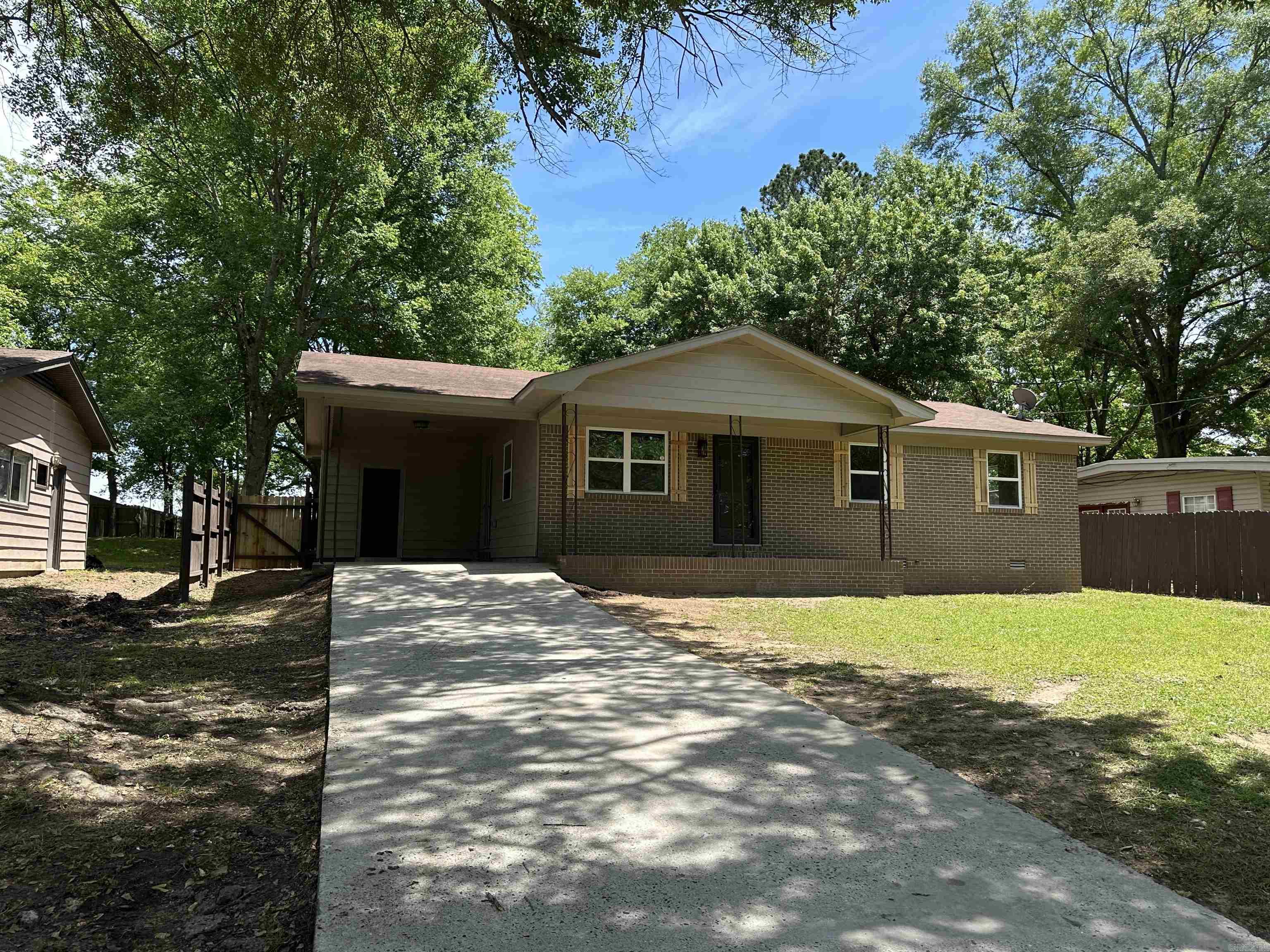 COSTON ACRES - Residential