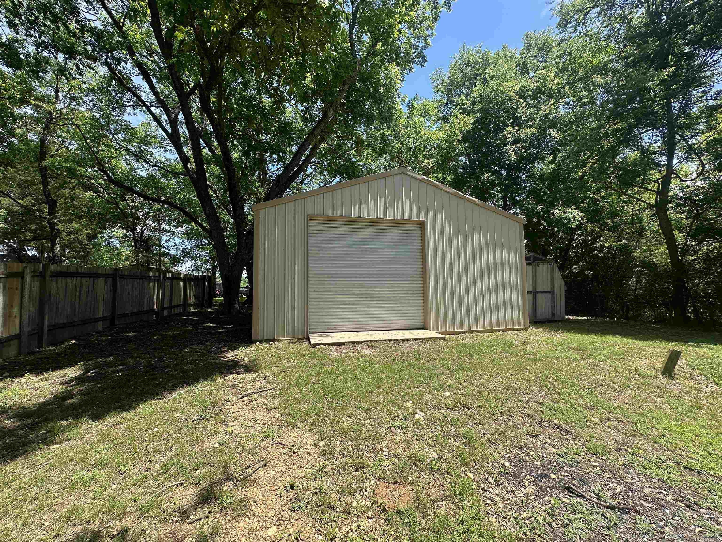 COSTON ACRES - Residential