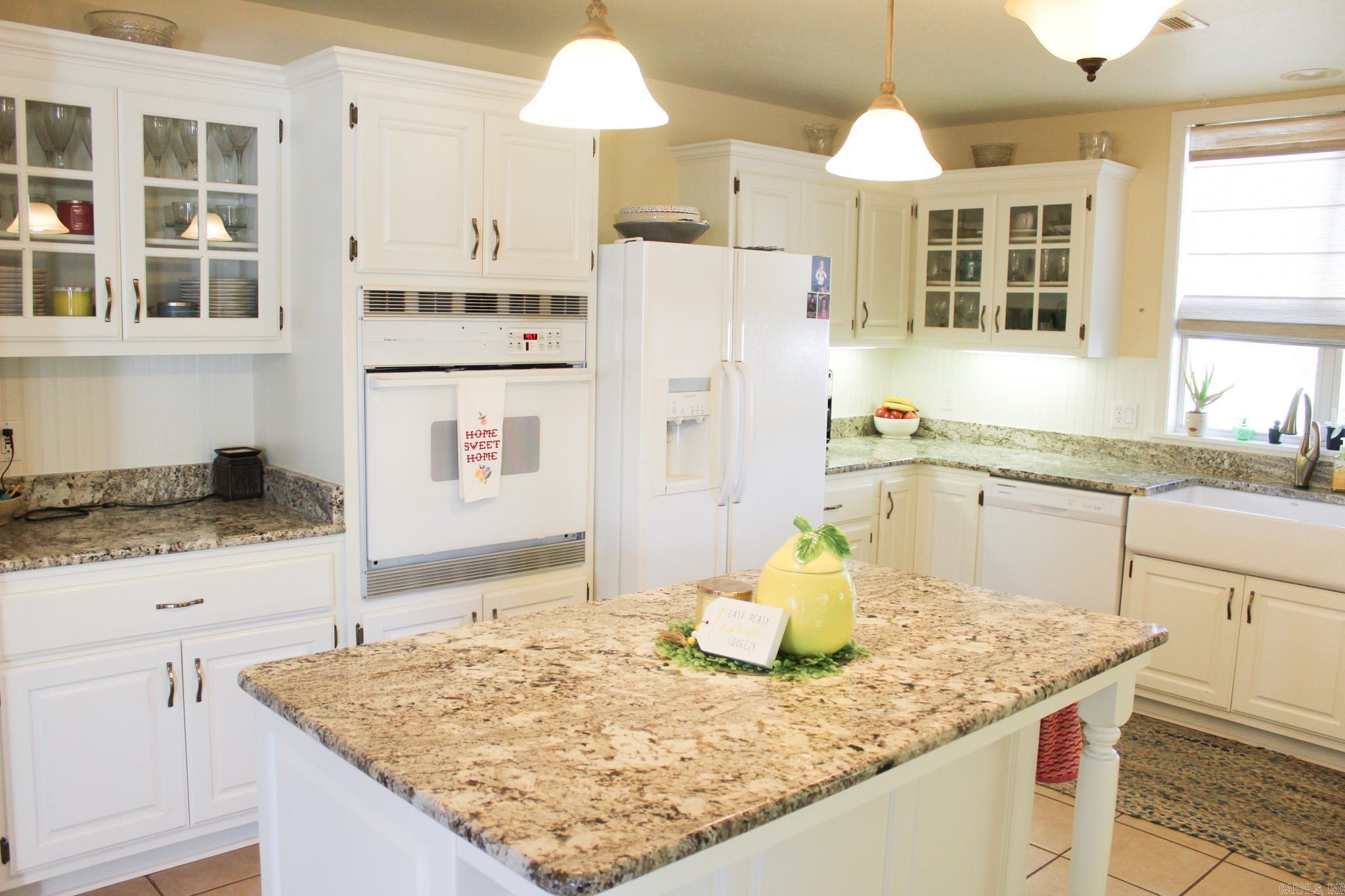 RIVER OAKS - Residential