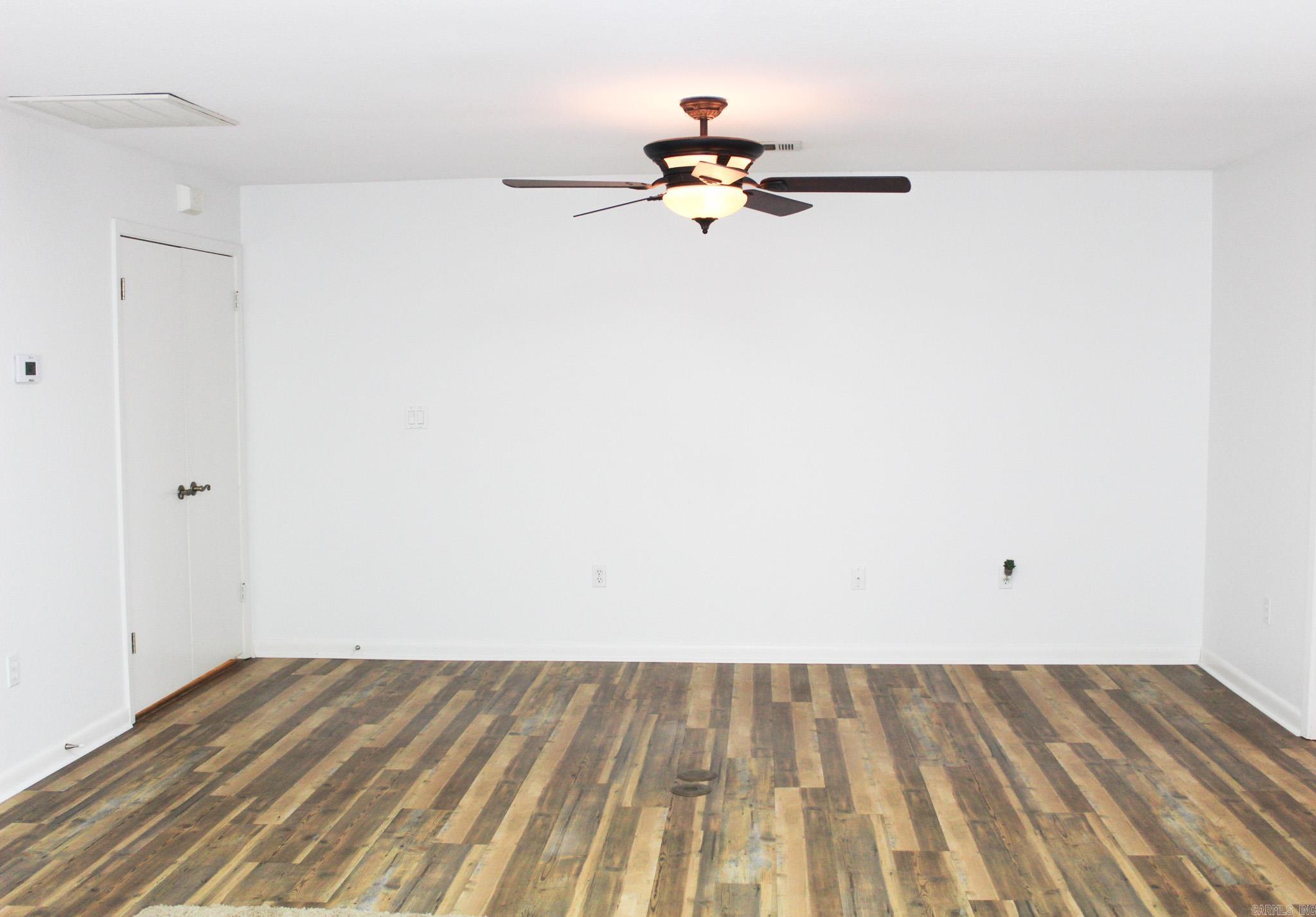 RIVER OAKS - Residential