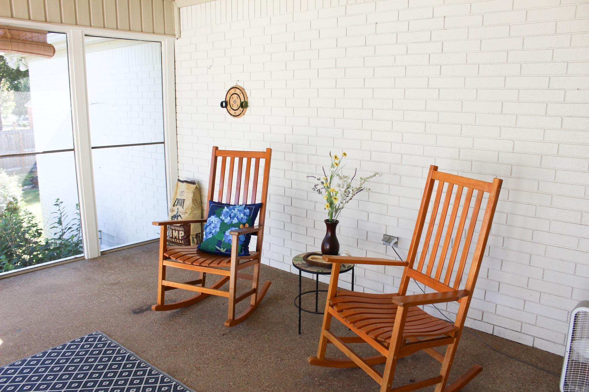 RIVER OAKS - Residential