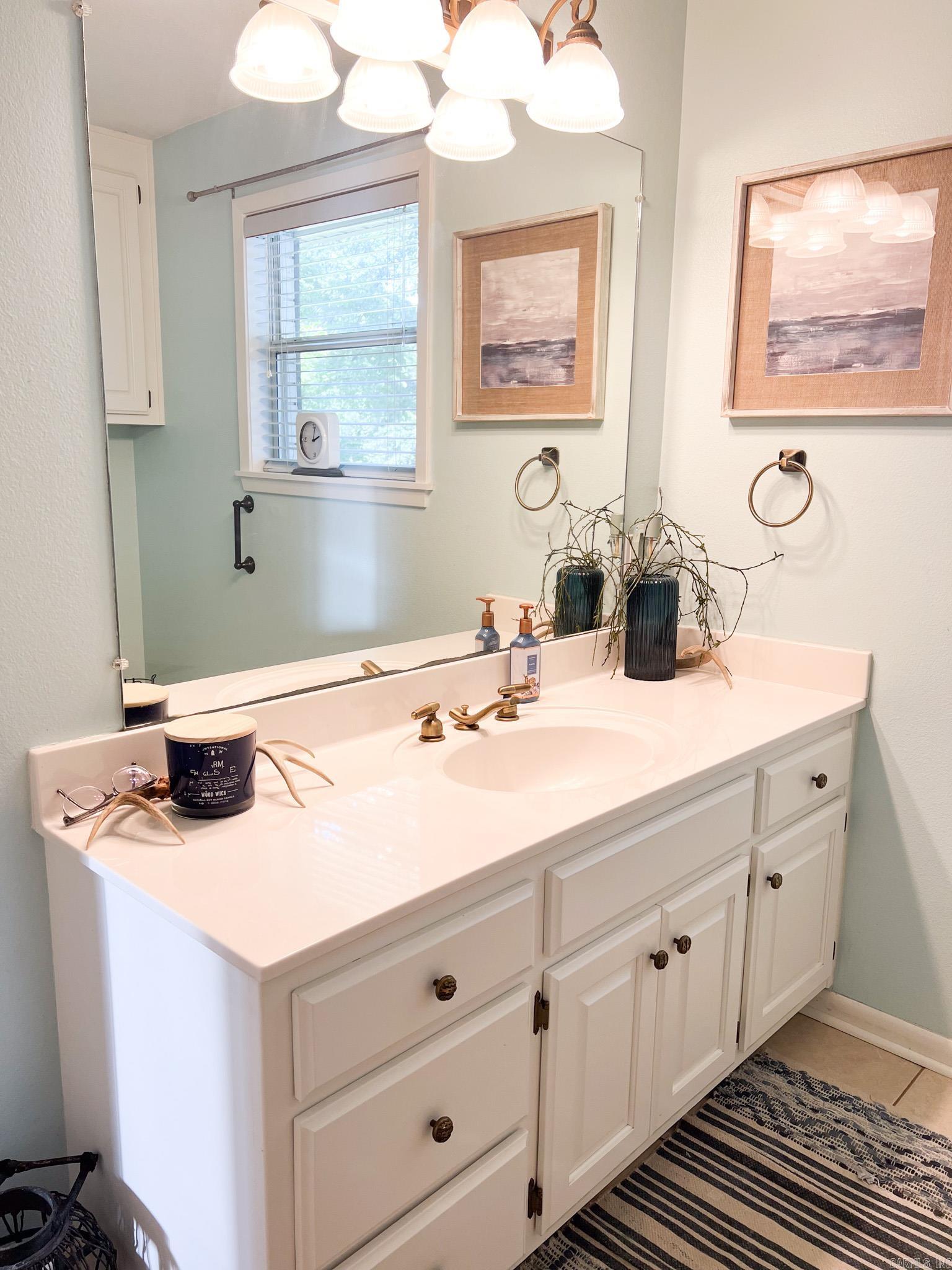 RIVER OAKS - Residential